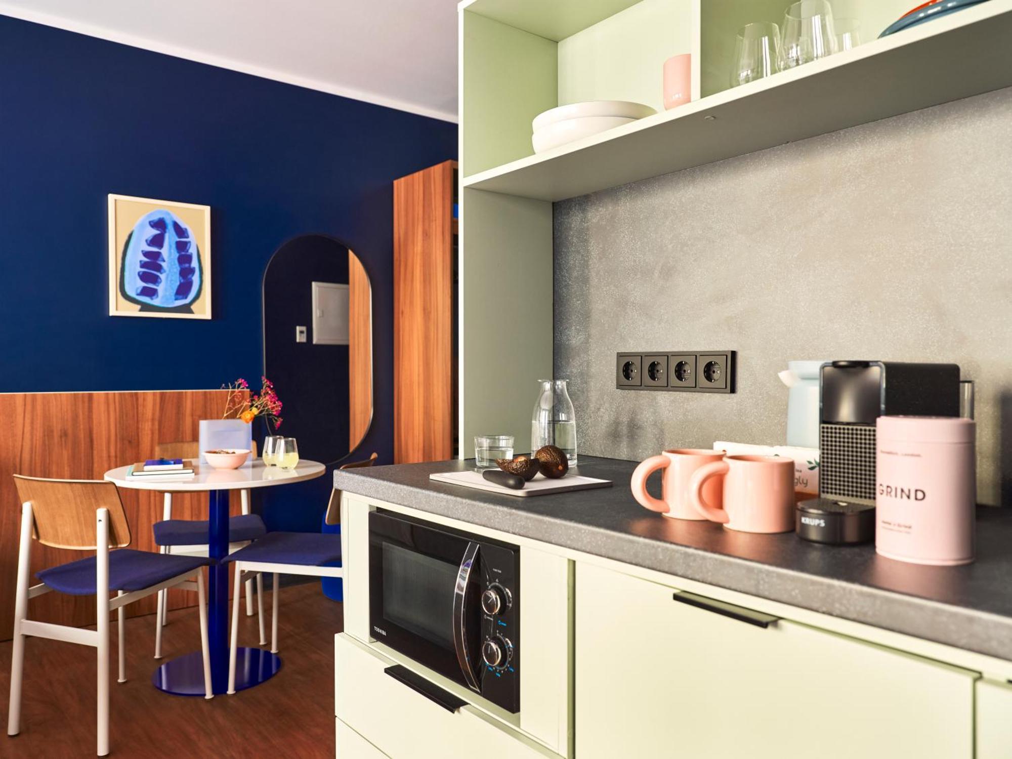 Large Studio Kitchenette Extra Bed