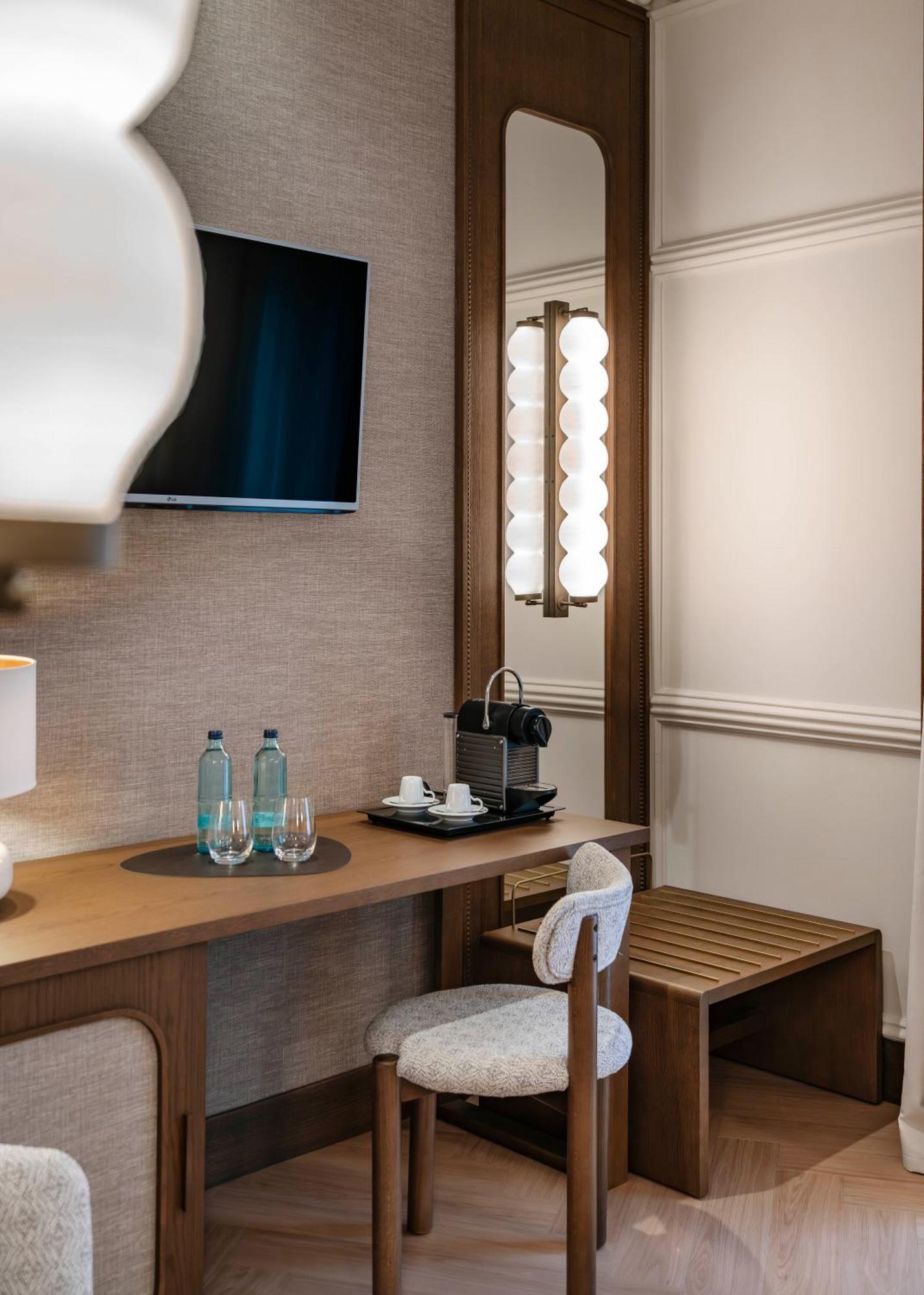 Superior Double Room,1652744678:JPEG