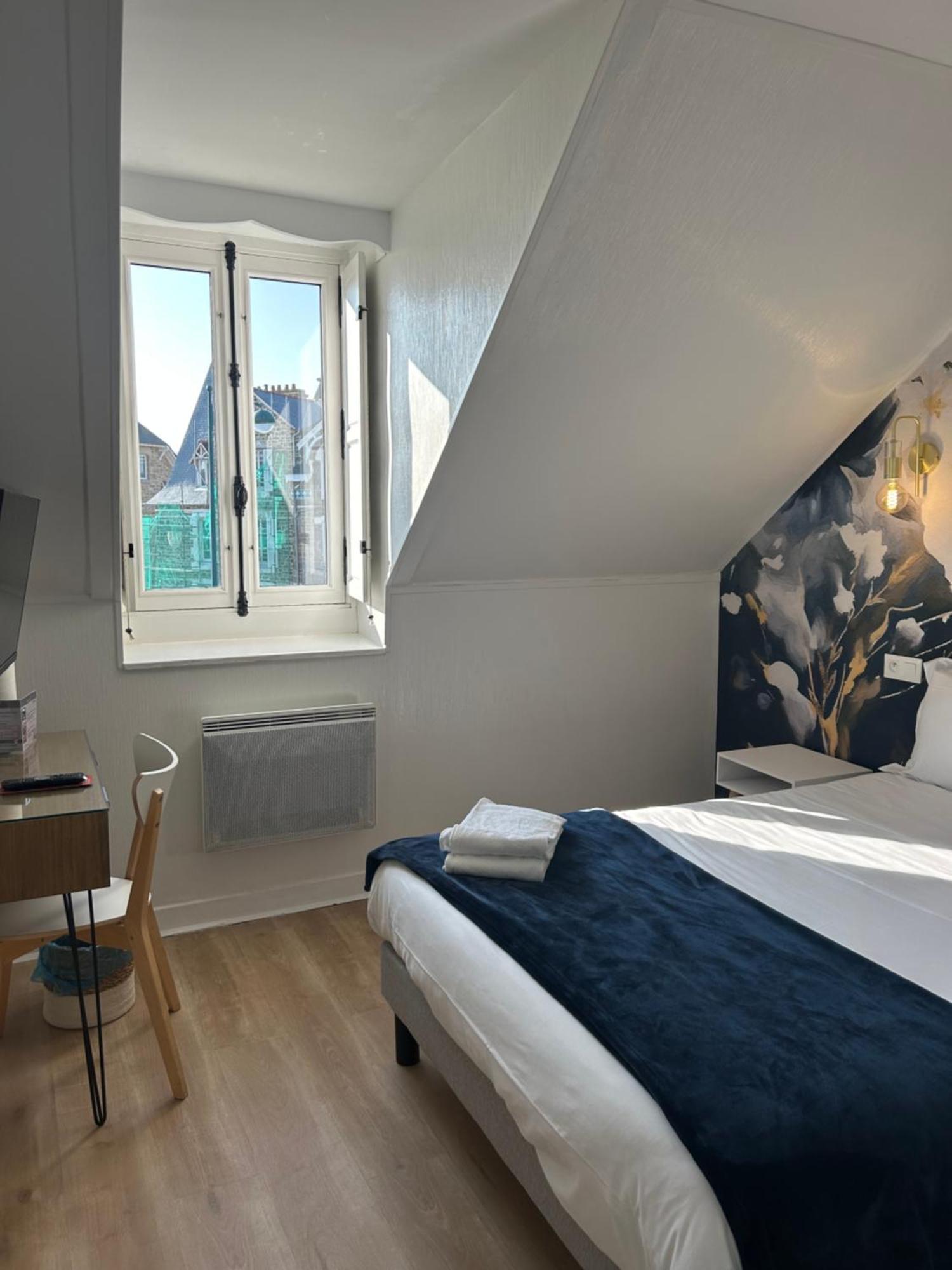 Small Mansard Room