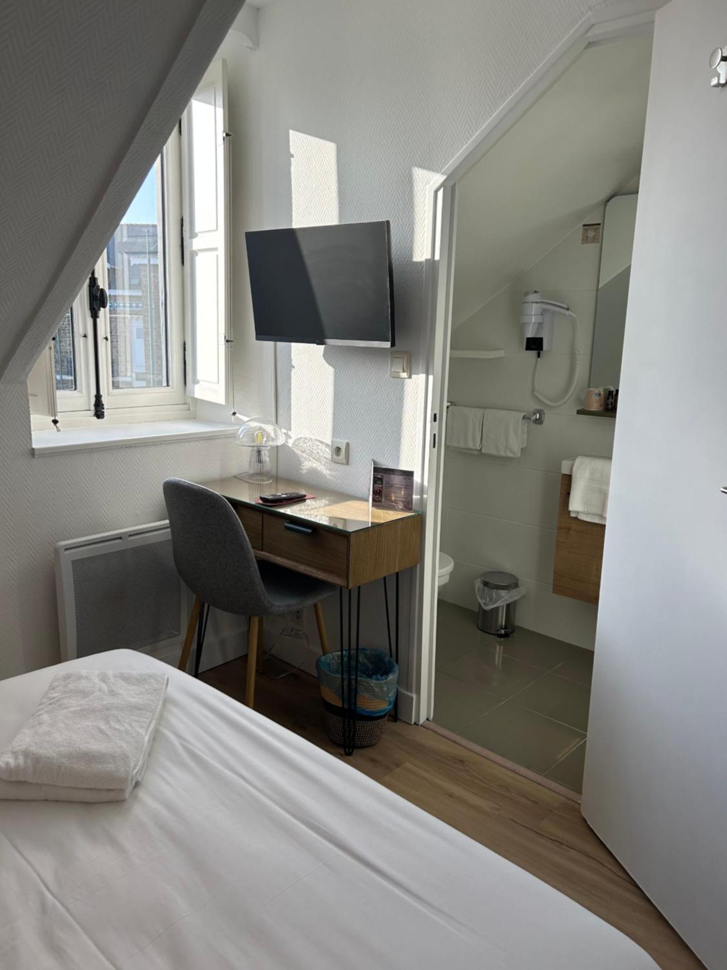 Small Mansard Room