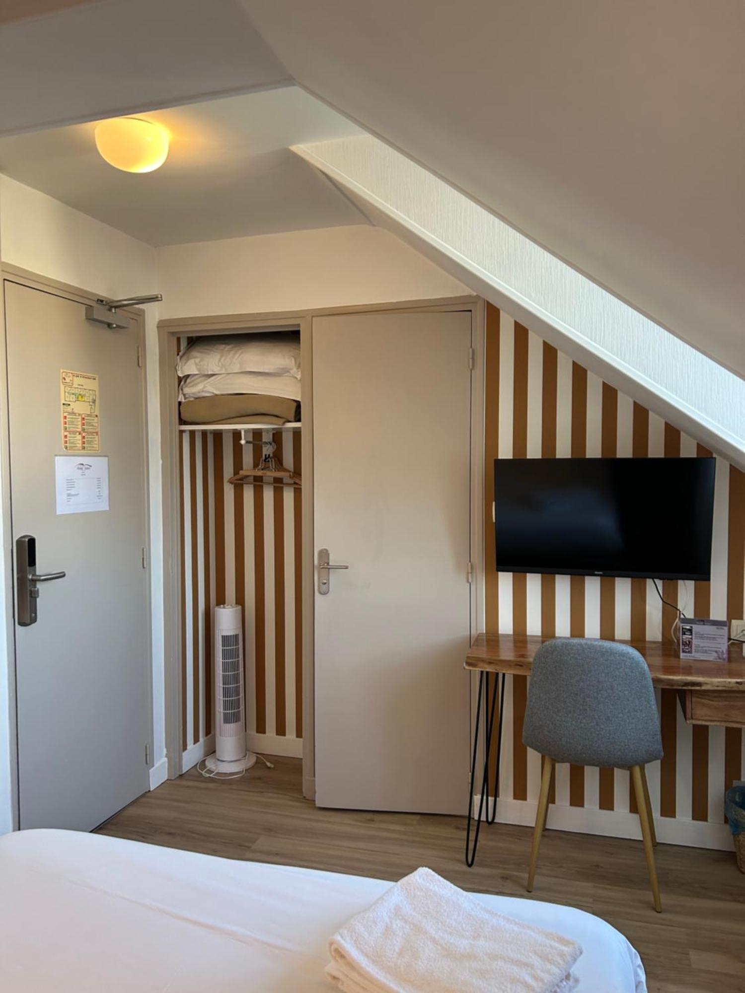 Small Mansard Room