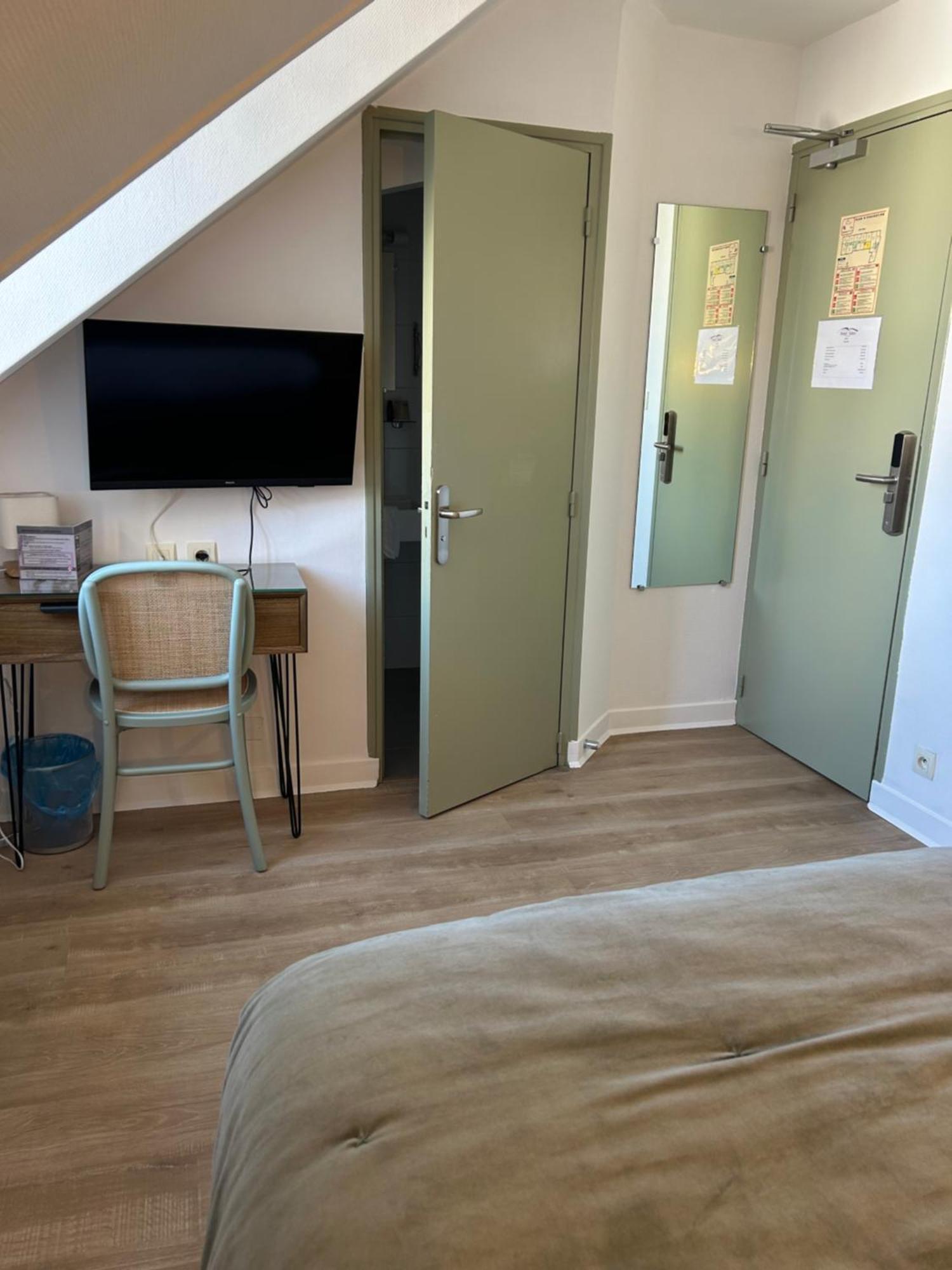 Small Mansard Room