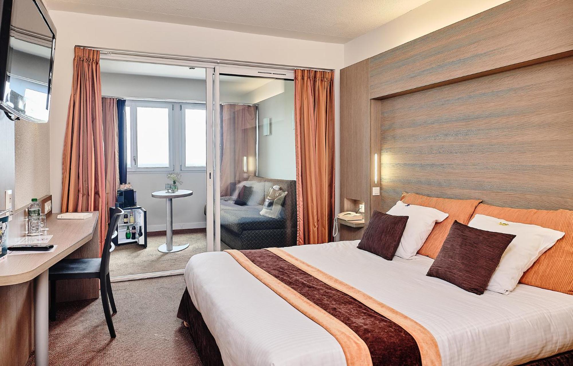 Junior Suite,1649880086:JPEG