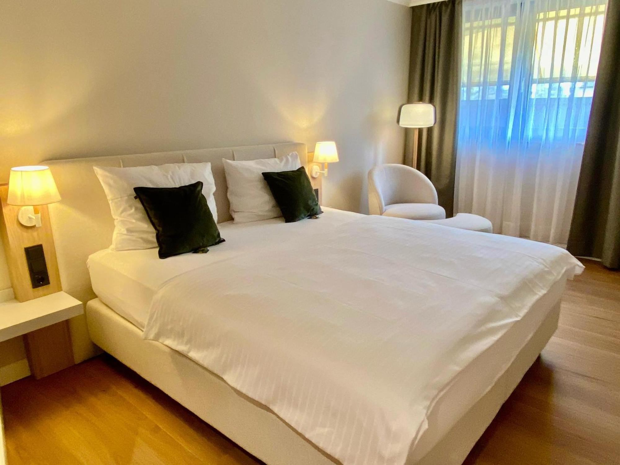 Deluxe Single Room