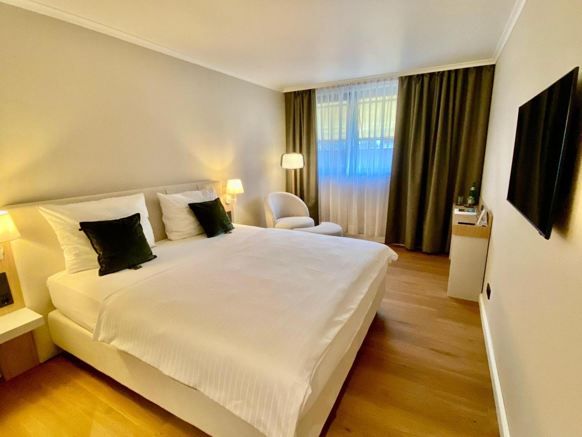 Deluxe Single Room
