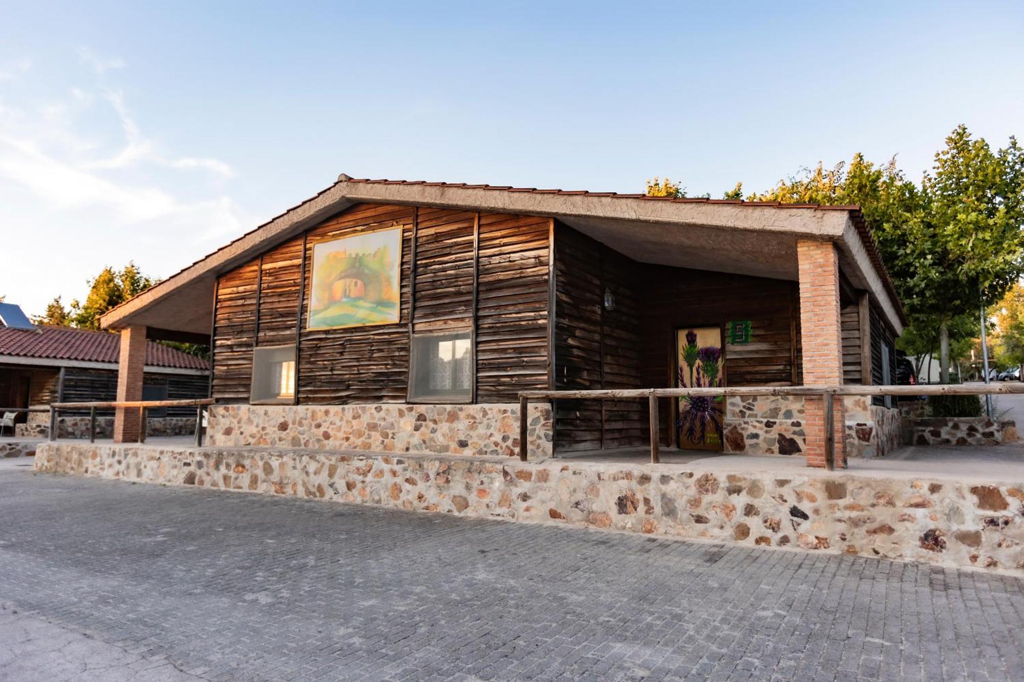 2-Bedroom Bungalow,1649890985:JPEG