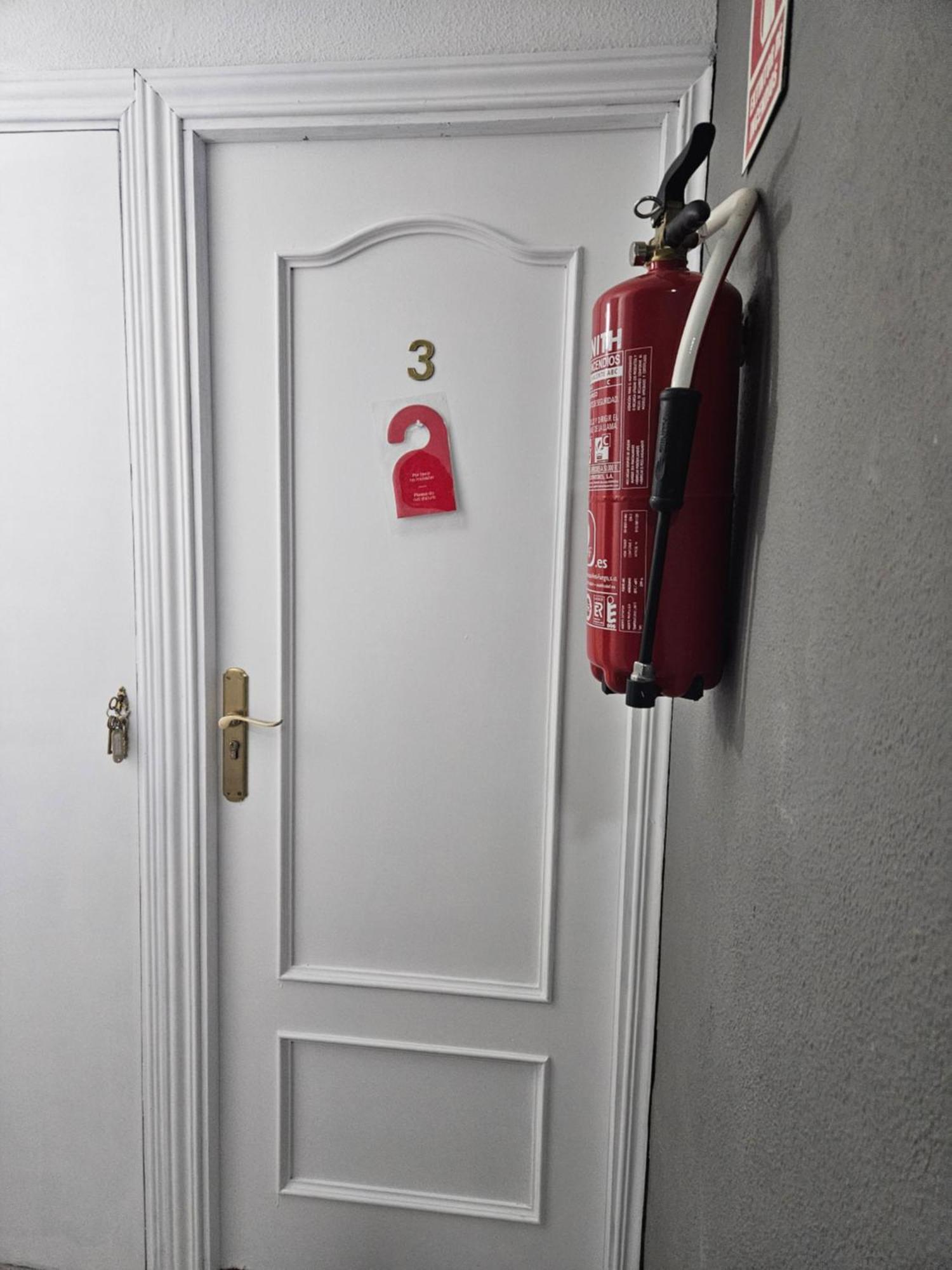 Twin Room,1649898815:JPEG