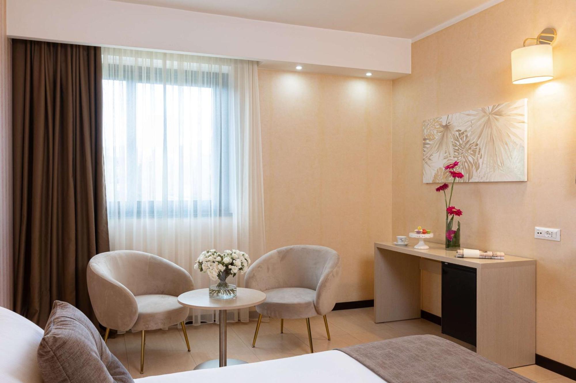 Superior Queen Room