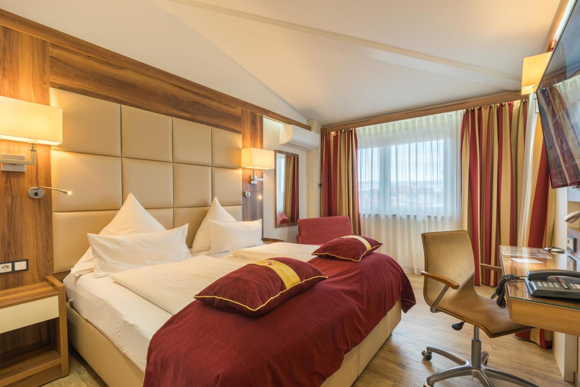 Superior Twin Room,1650008029:JPEG
