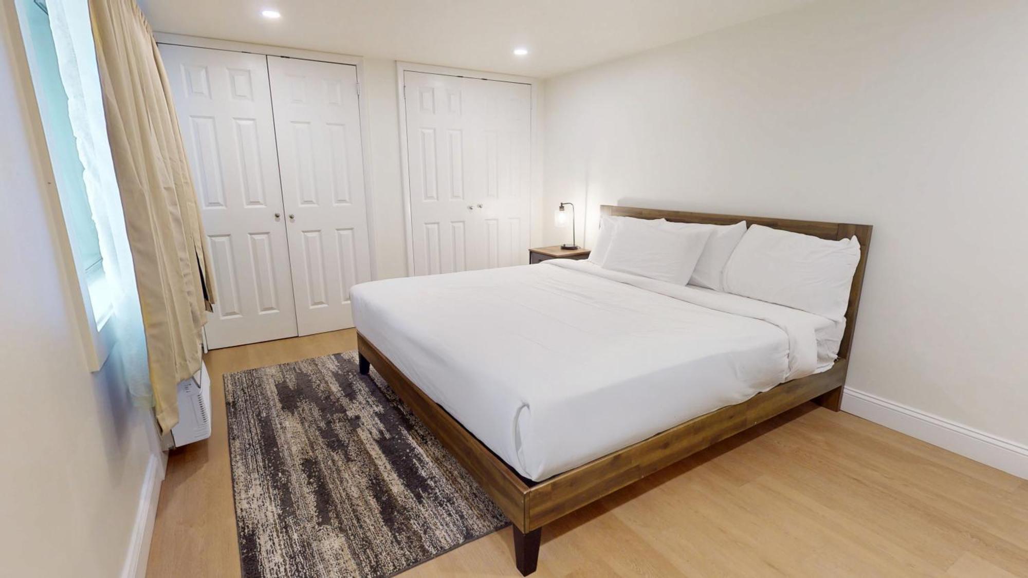 Apartment King Bed Bunk Bed Sofa Bed Non-Smoking,1650032526:JPEG