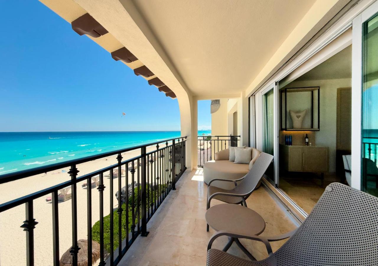 Grand Royal Suite Jacuzzi