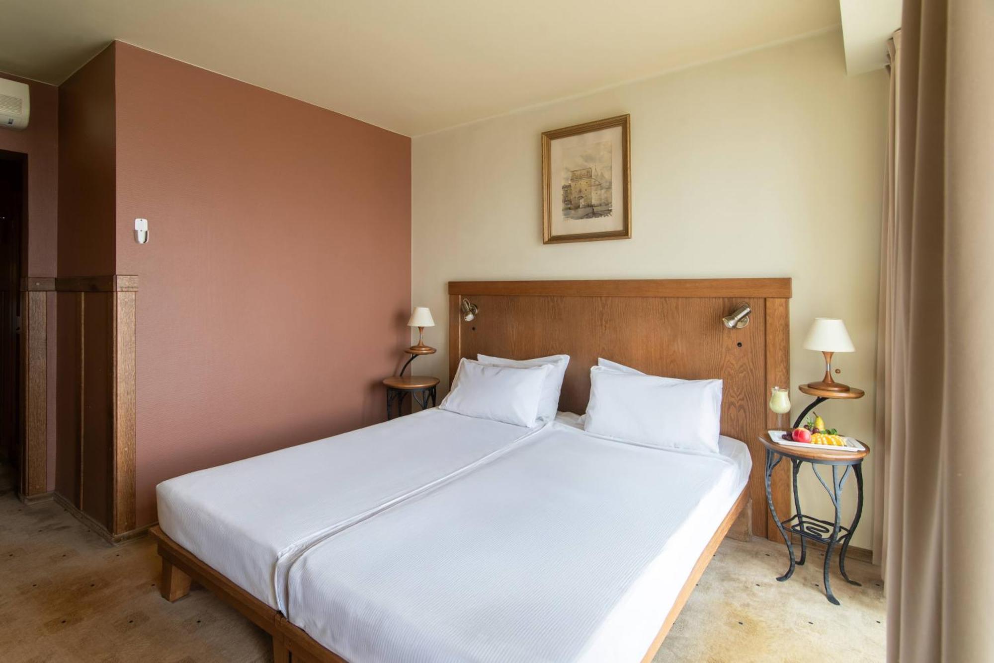 Twin Room Non-Smoking