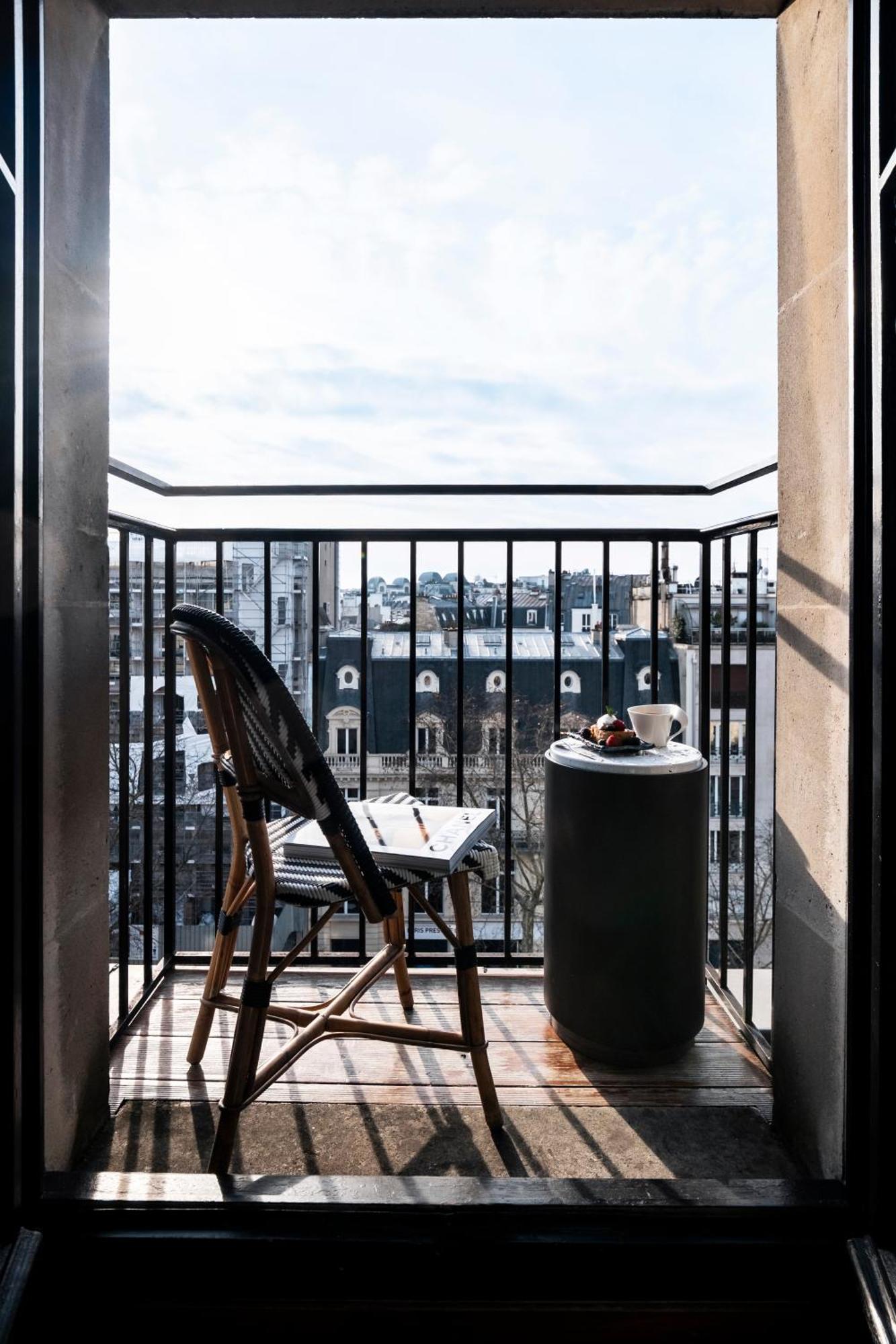 Chambre Prestige Balcon Panoramique Arc De Triomphe