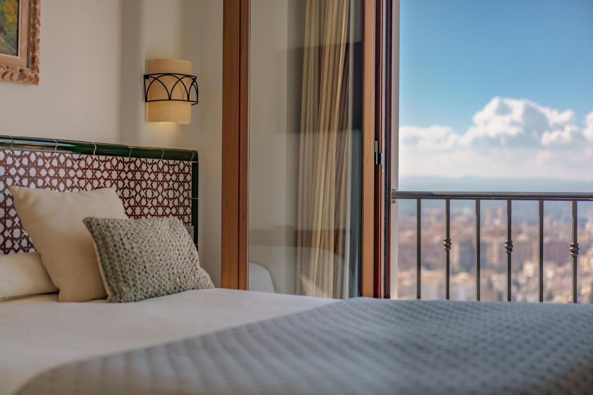 Superior Twin Room City View