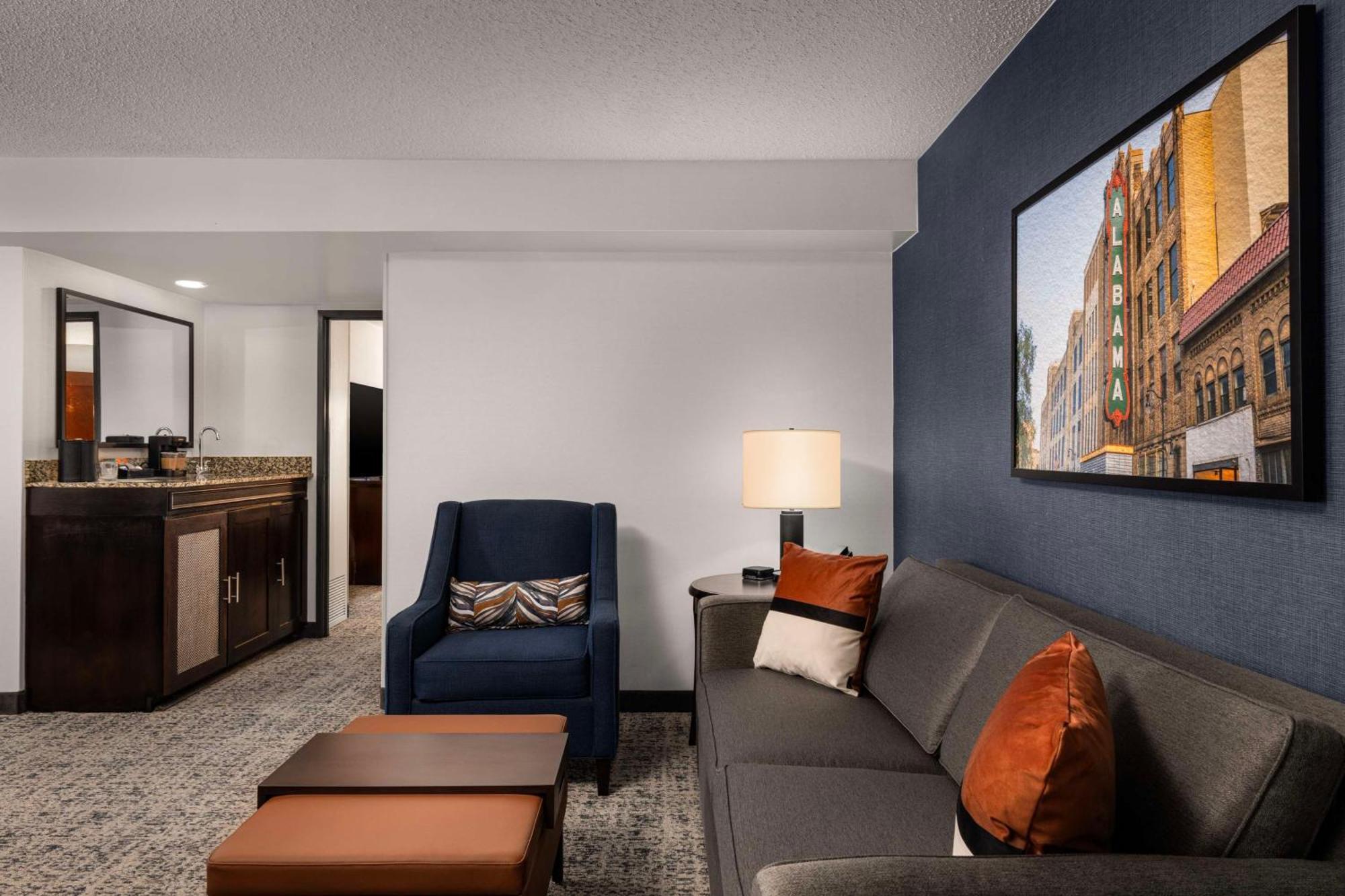Two-Room King Suite - Non-Smoking,1651176078:JPEG