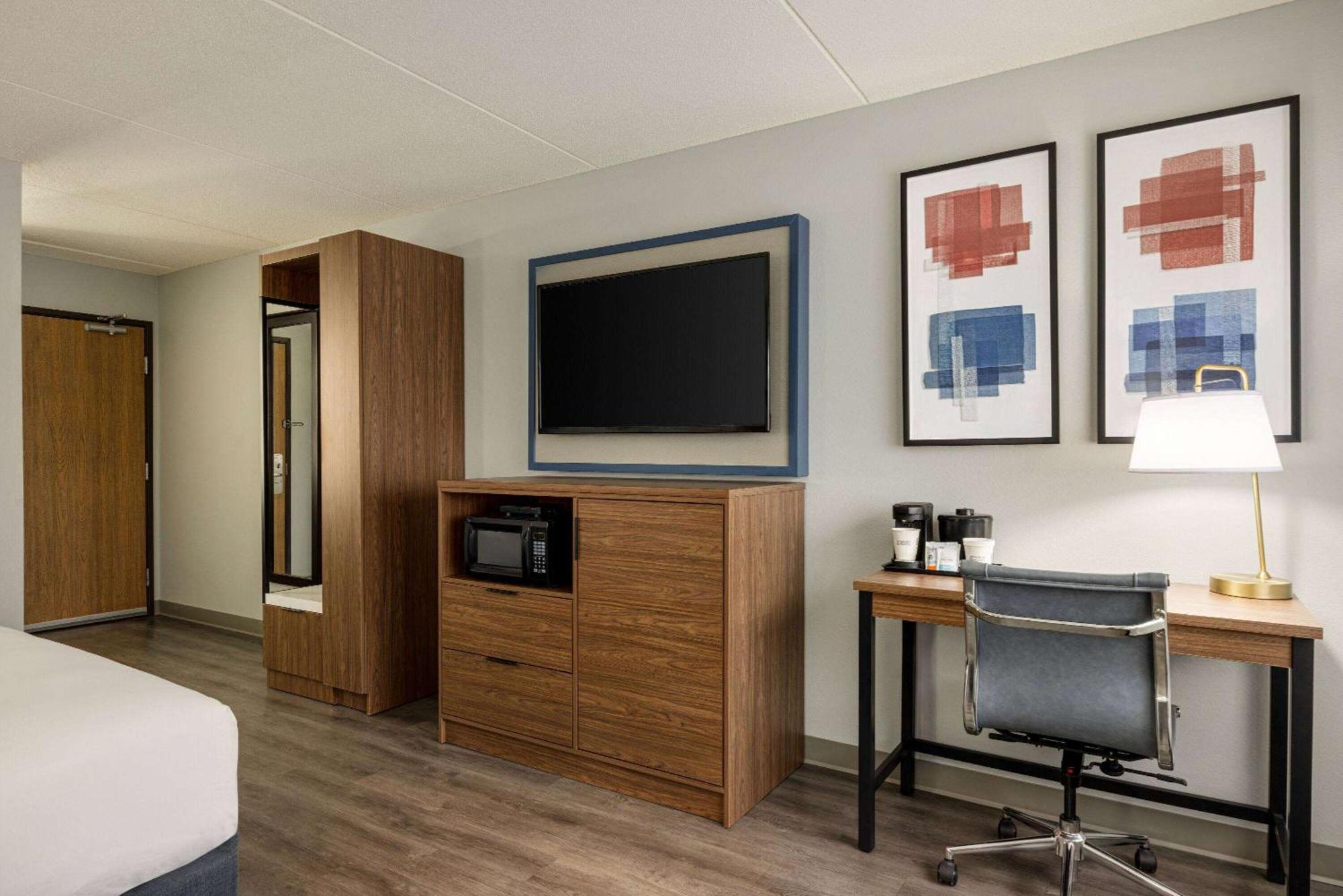 King Room Mobility Access