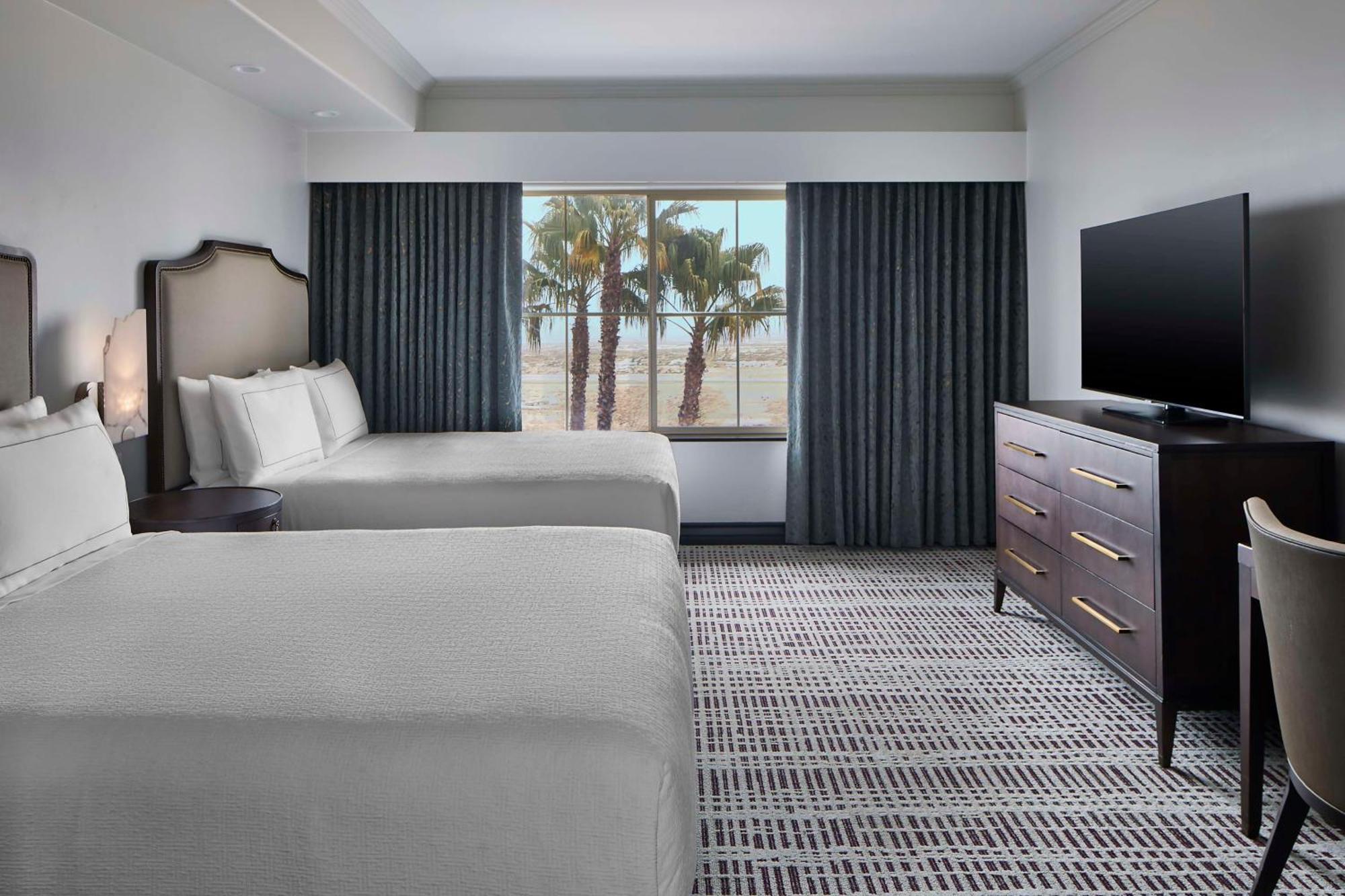 One-Bedroom Suite Two Queen Beds Sofa Bed