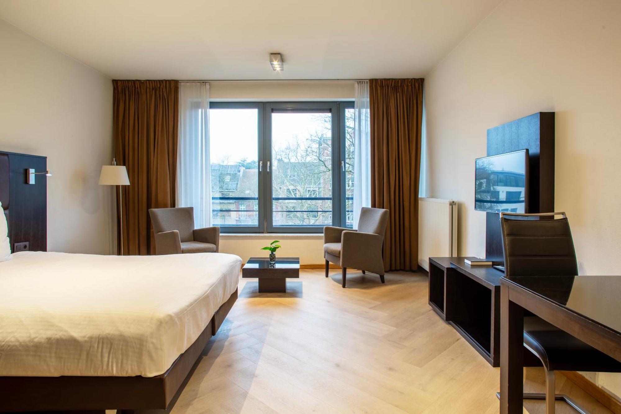 Suite City View