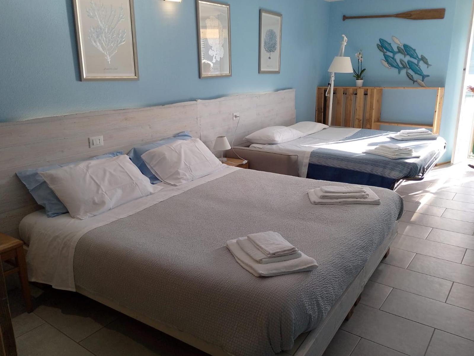 Double or Twin Room Sea View