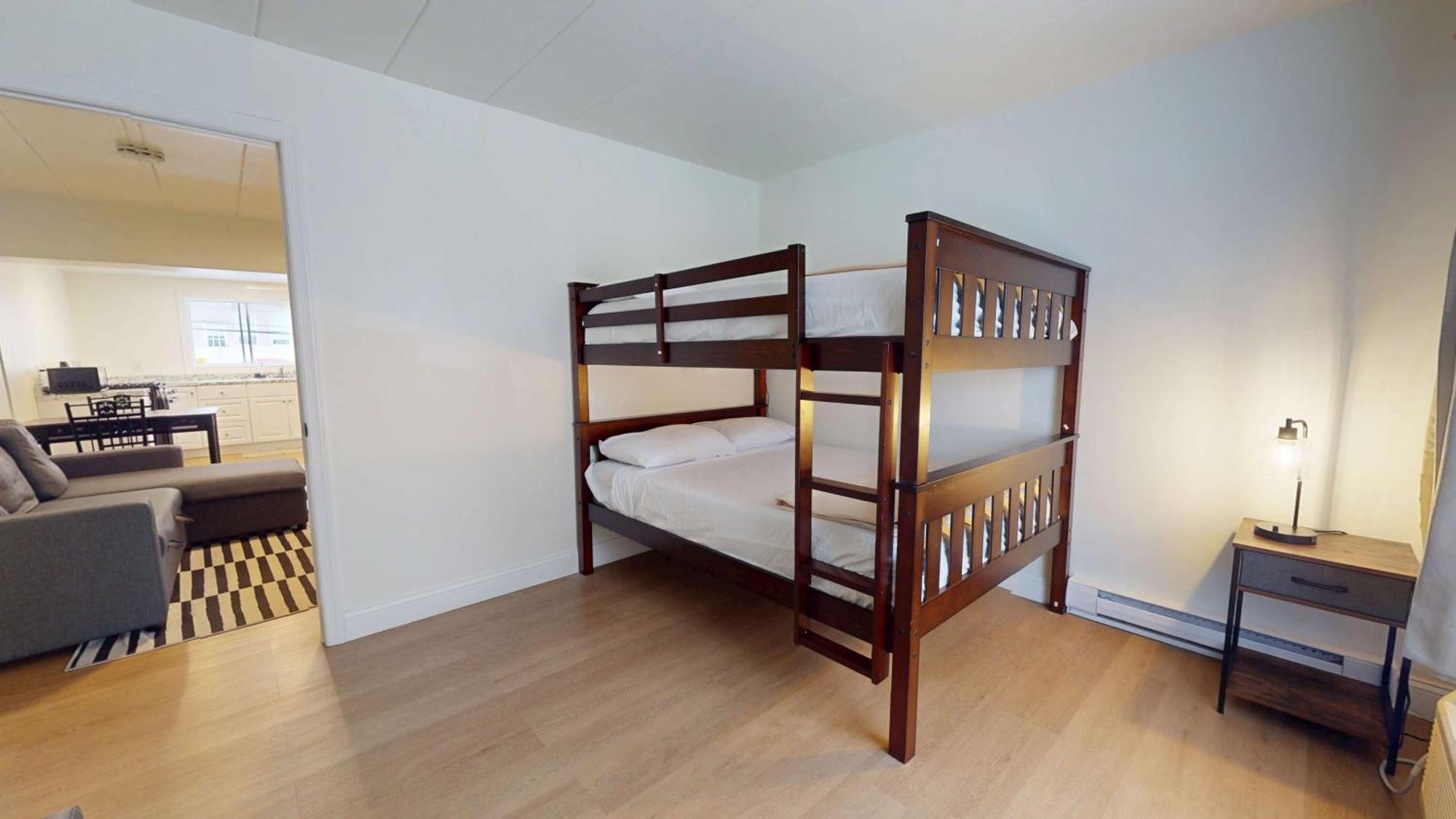 Apartment King Bed Bunk Bed Sofa Bed Non-Smoking