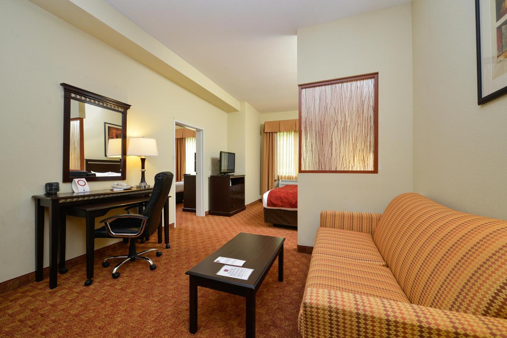 Efficiency King Suite Non-Smoking