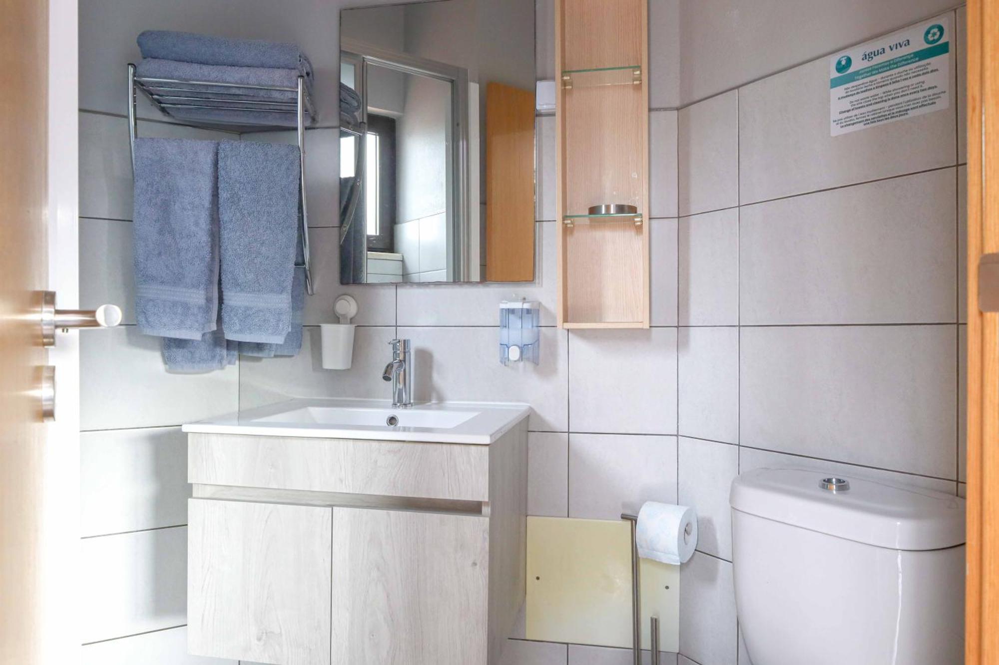 Triple Room,1651749651:JPEG