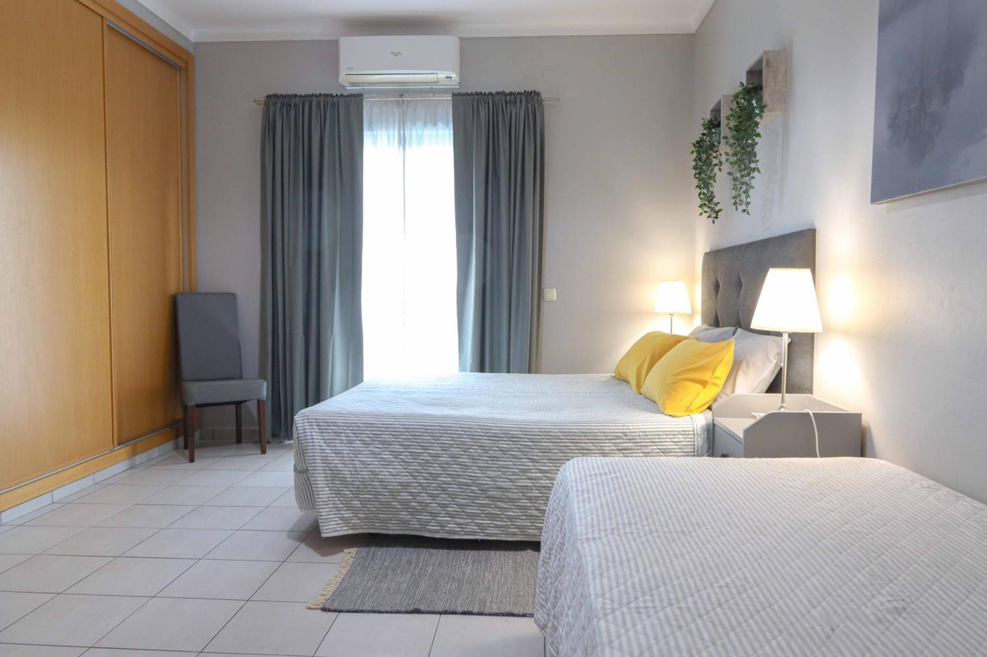 Triple Room,1651749652:JPEG
