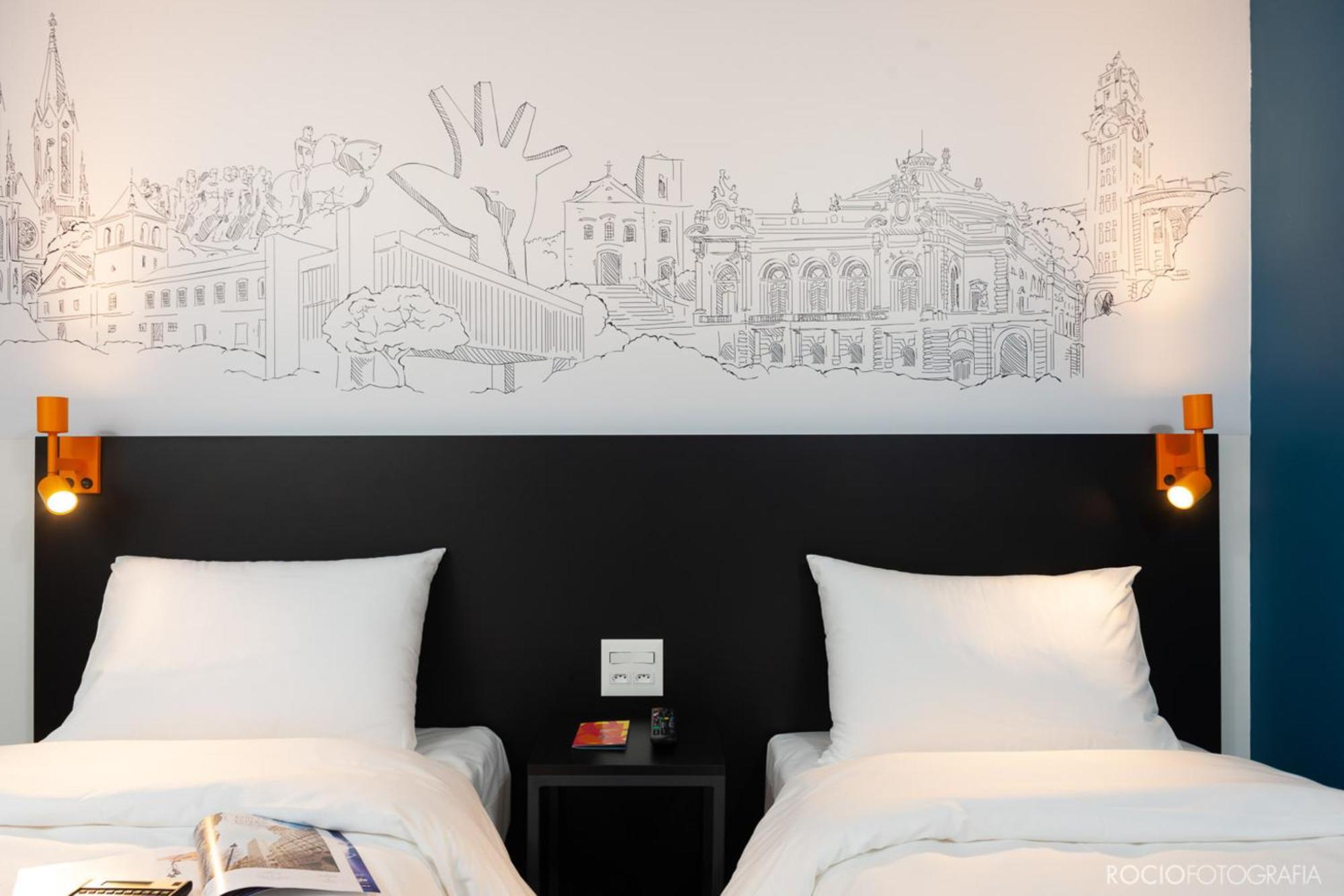 Standard Twin Room