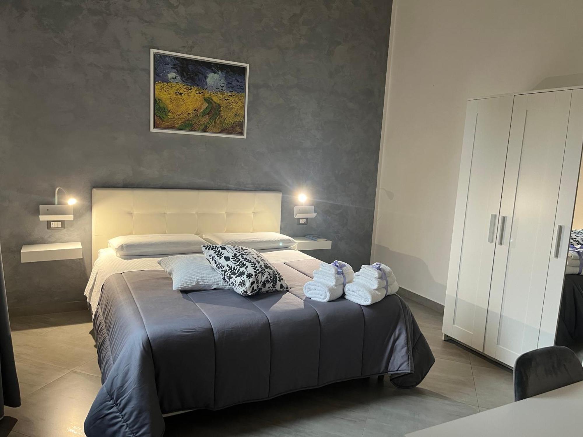 Double Room Private Bathroom