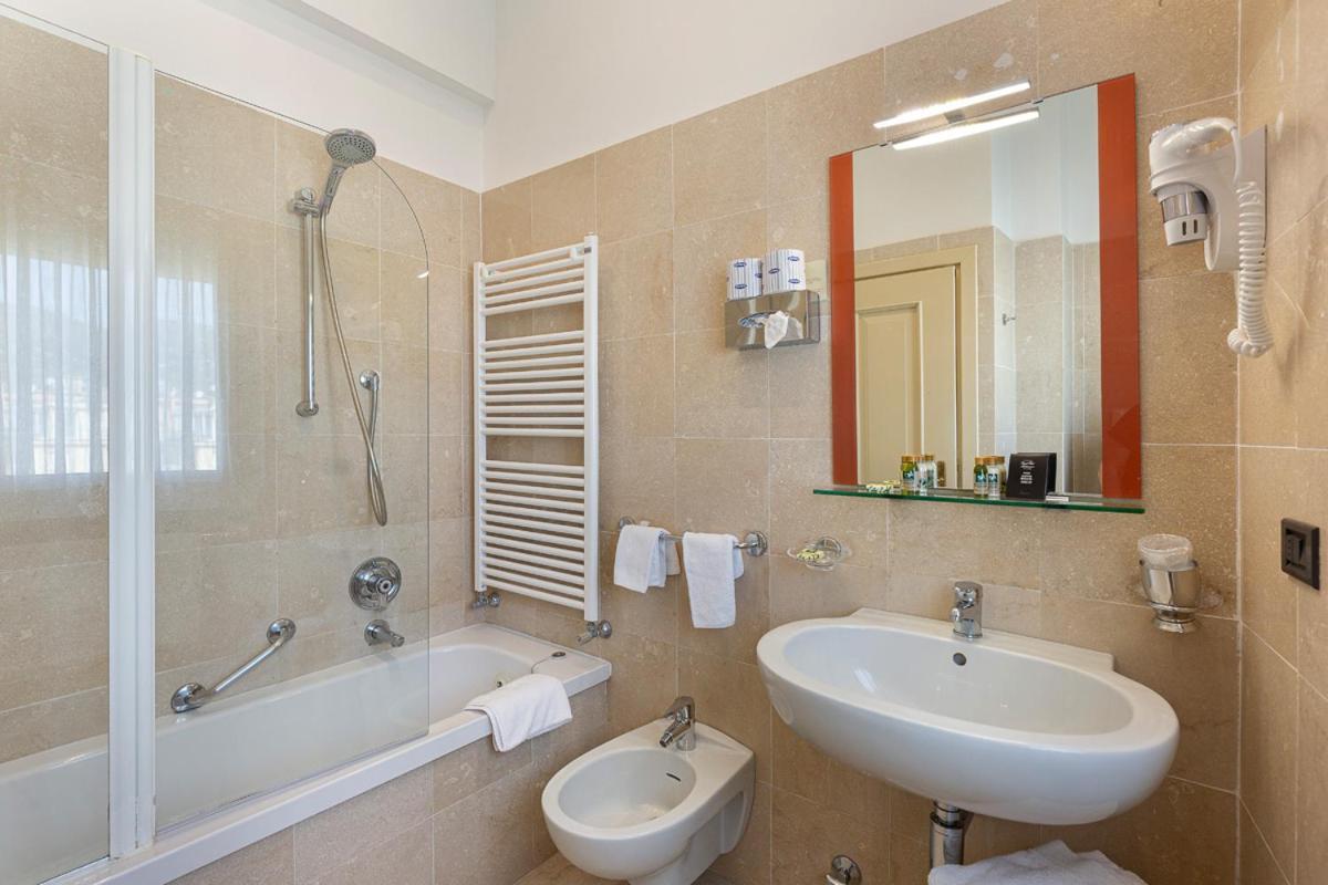 Standard Double Room,1037646412:JPEG