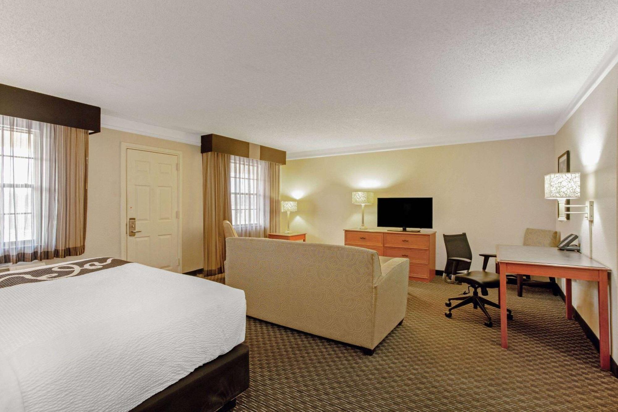 Executive King Room