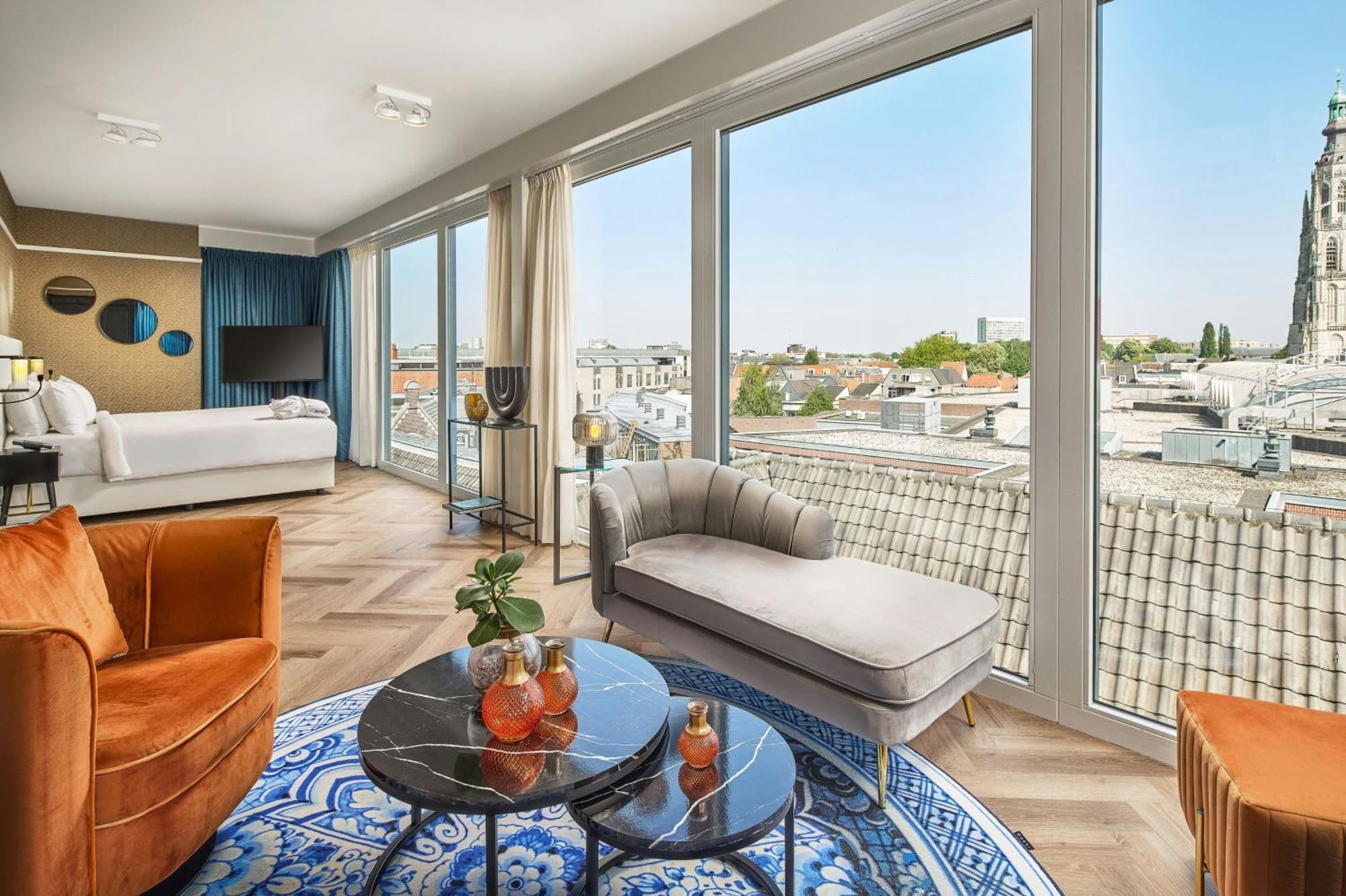 Panoramic King Suite High Floor