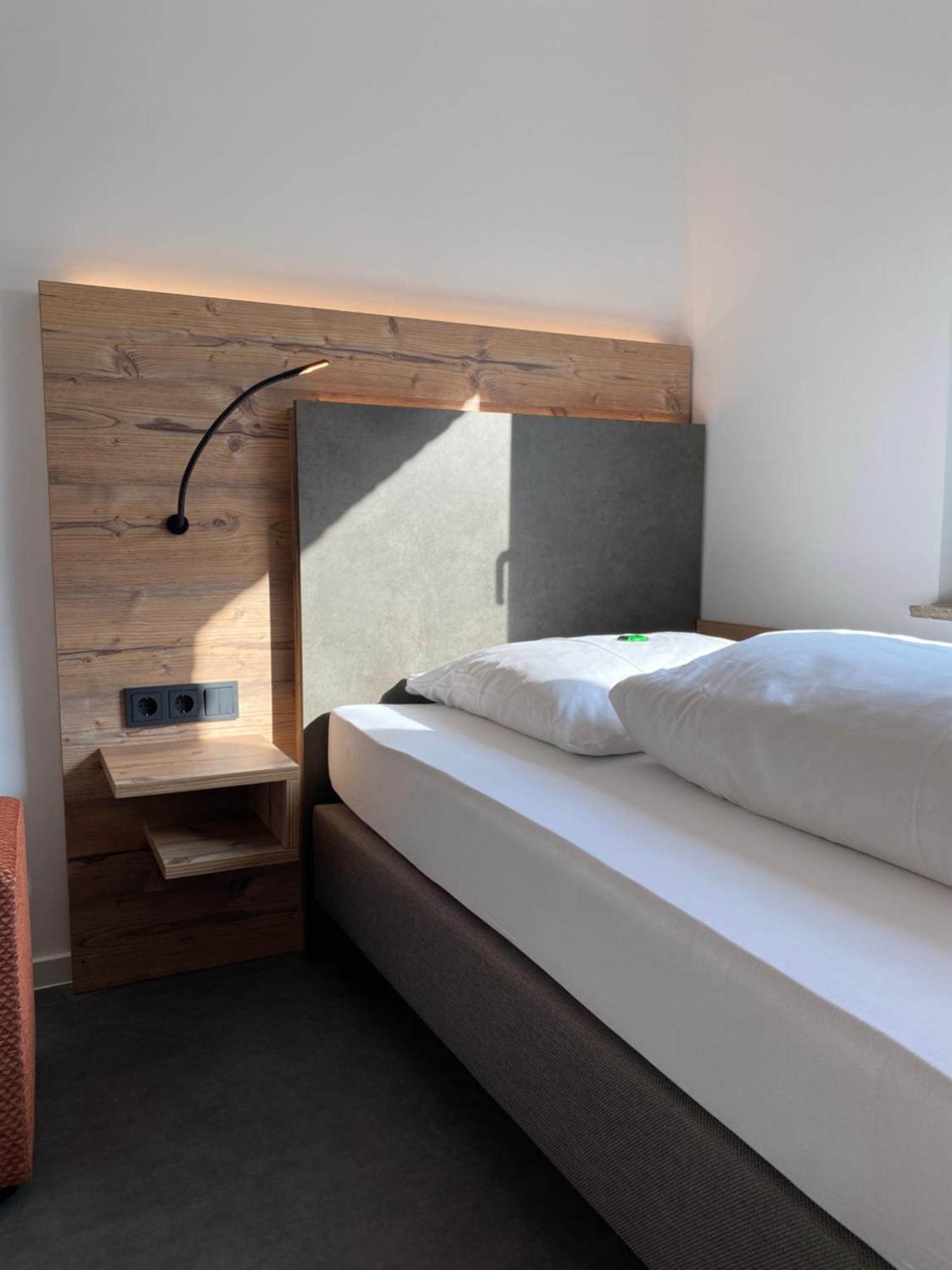 Superior Single Room,1652805967:JPEG