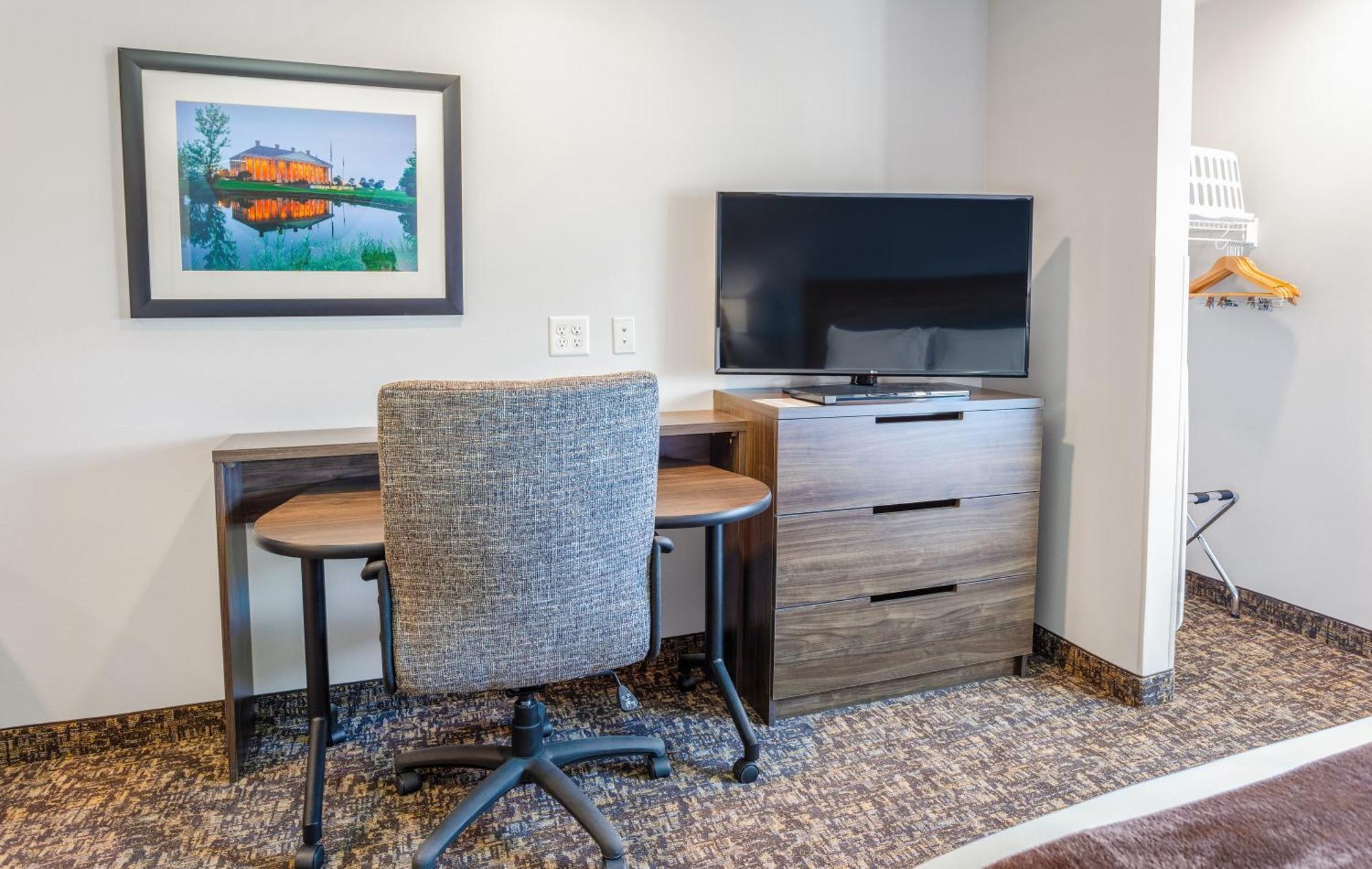 Standard King Room