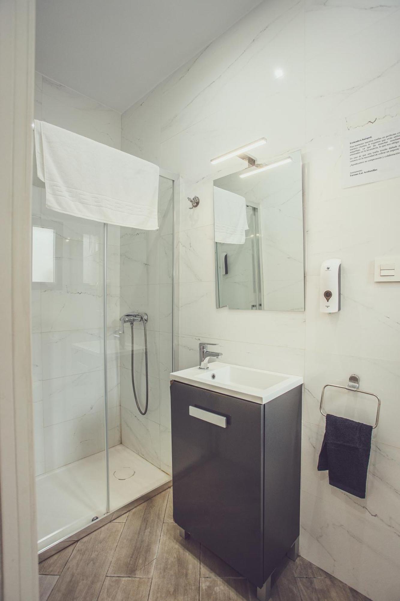 Triple Room Private Bathroom