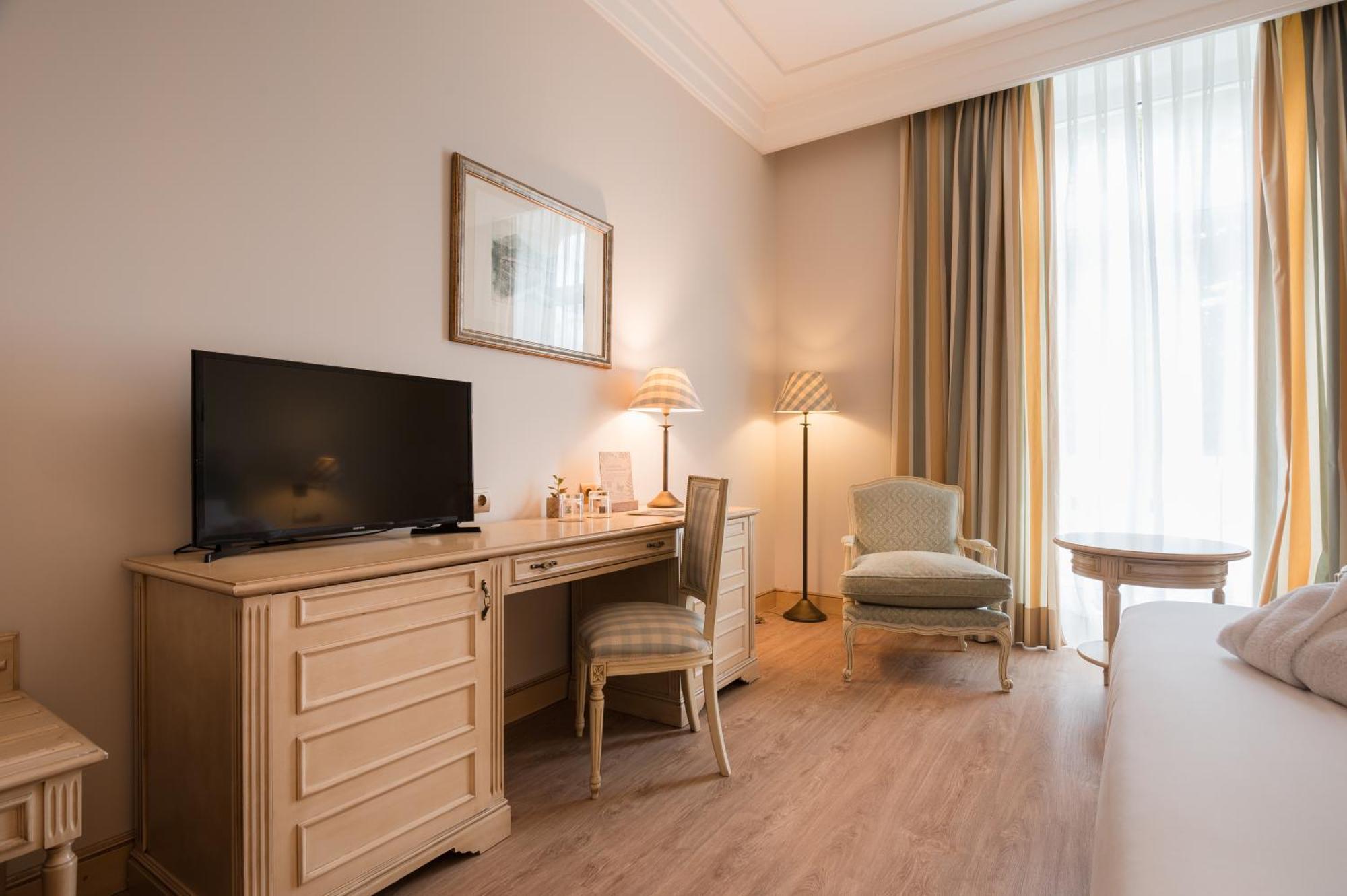 Double or Twin Room Spa Access,1653530289:JPEG