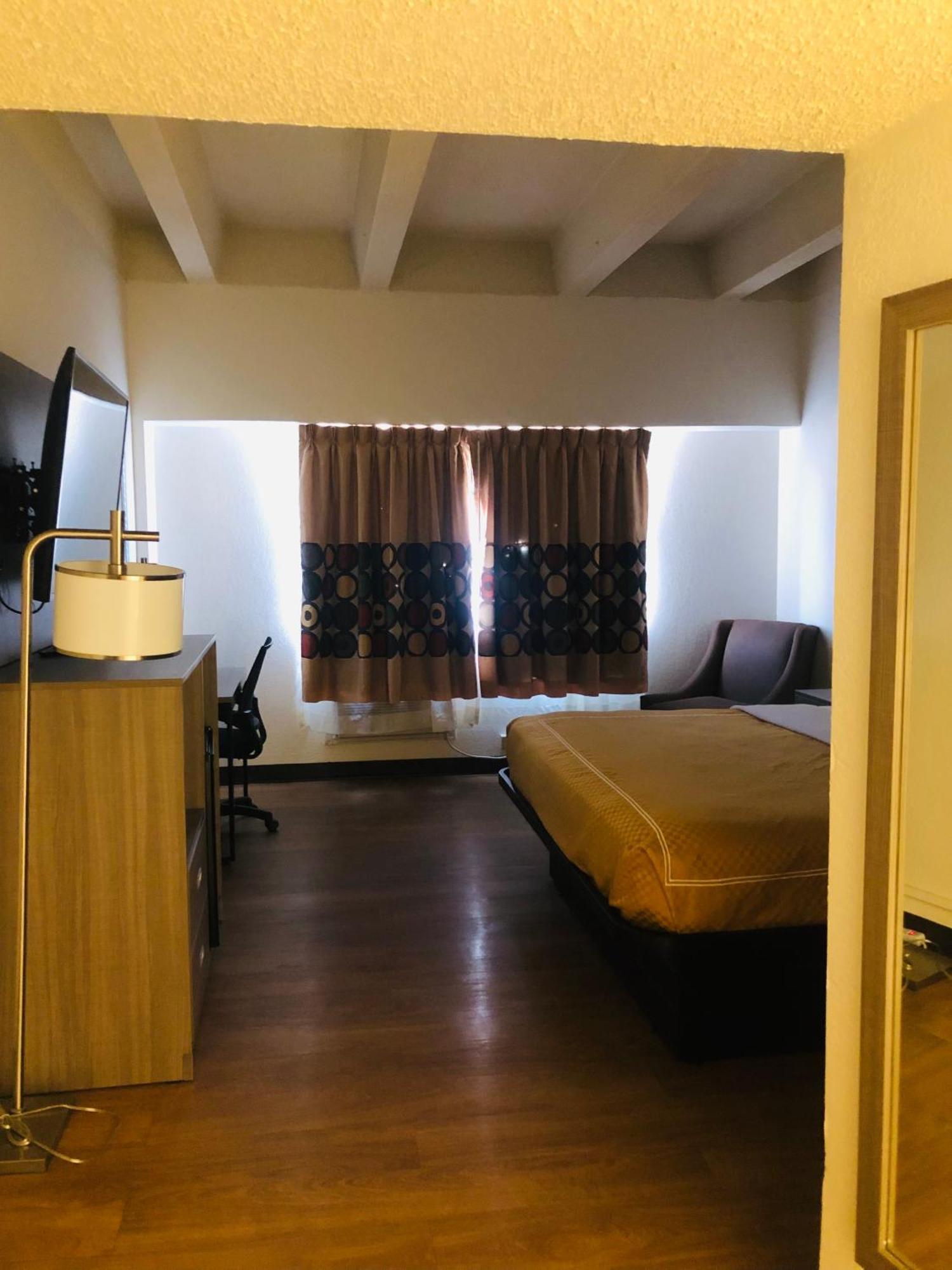 King Room Non-Smoking