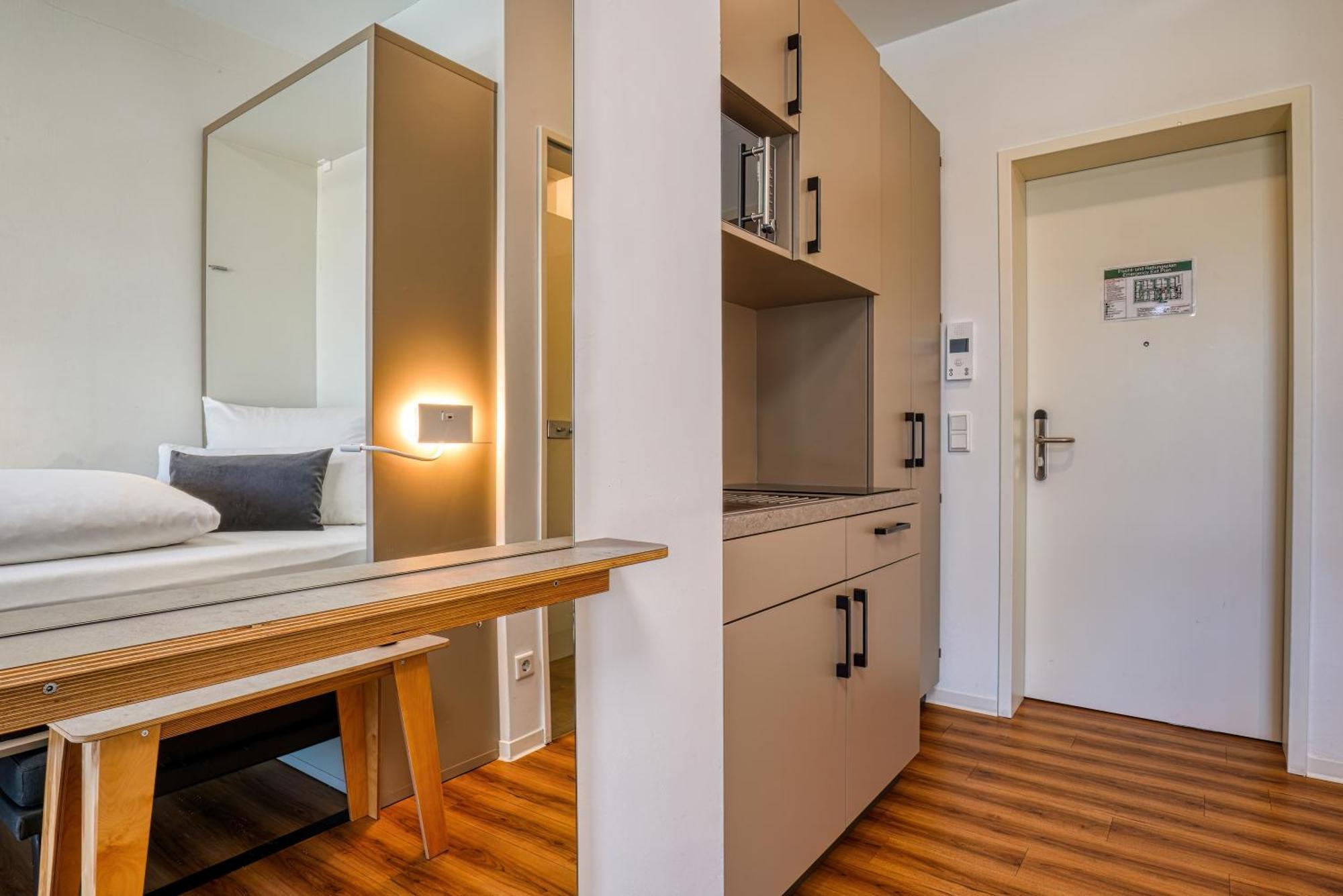 Deluxe Single Room