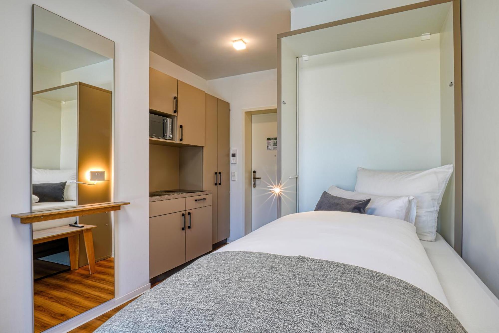 Deluxe Single Room