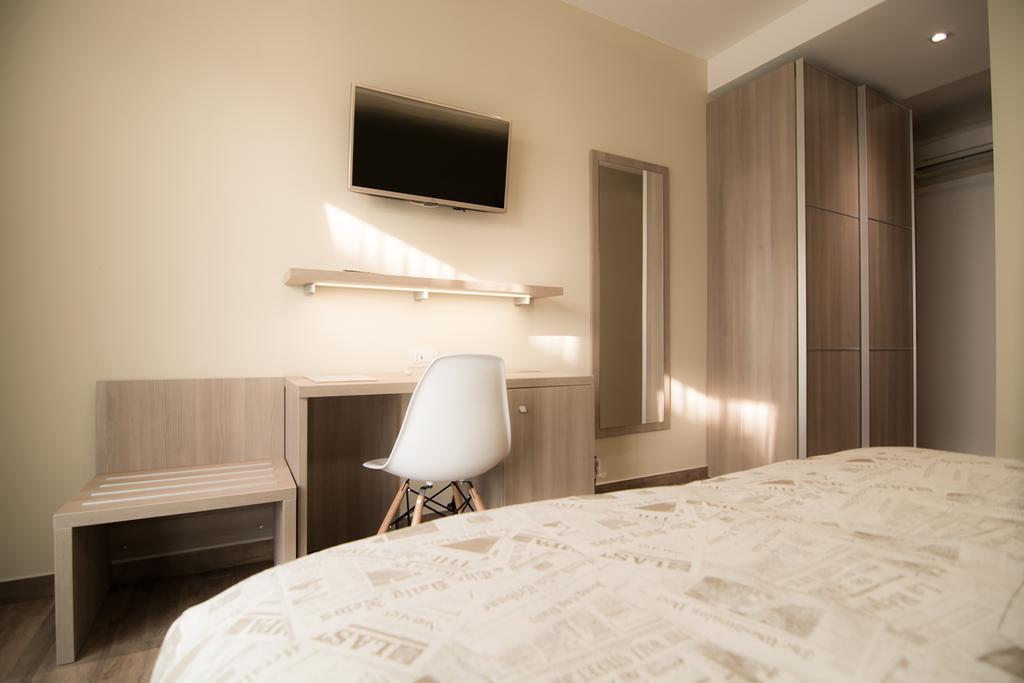 Double or Twin Room Canal View,165472311:JPEG