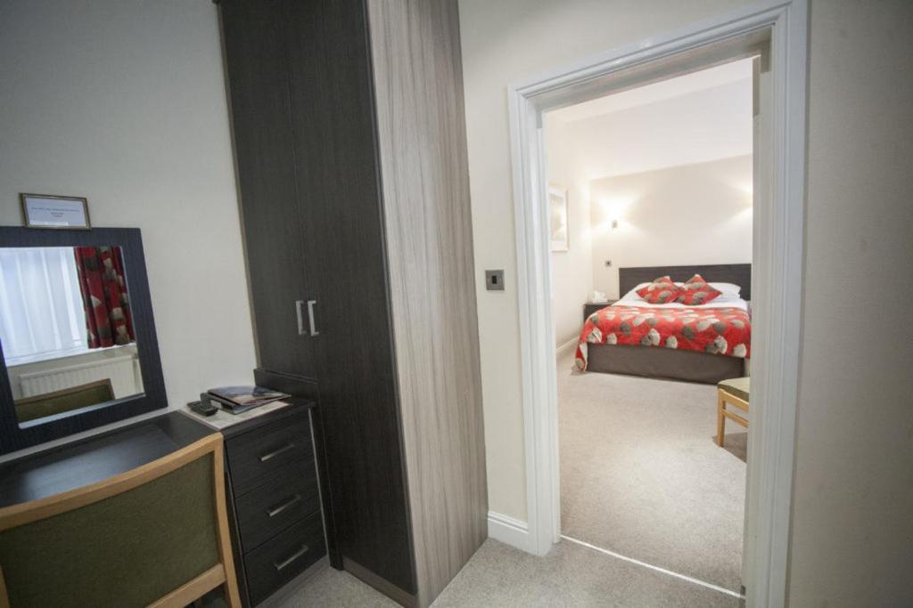 Double Room Private Bathroom