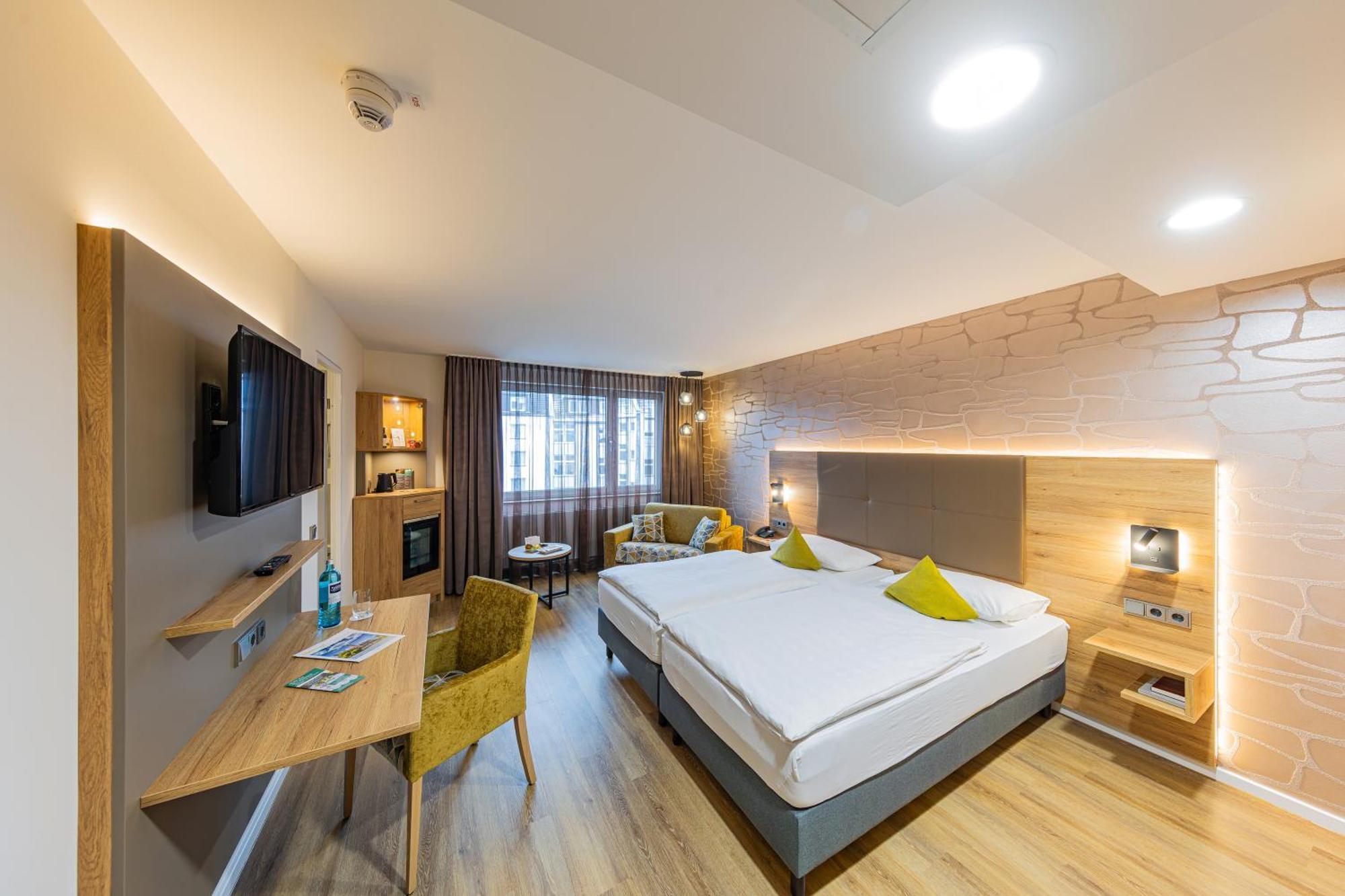 Superior Single Room,1658066164:JPEG
