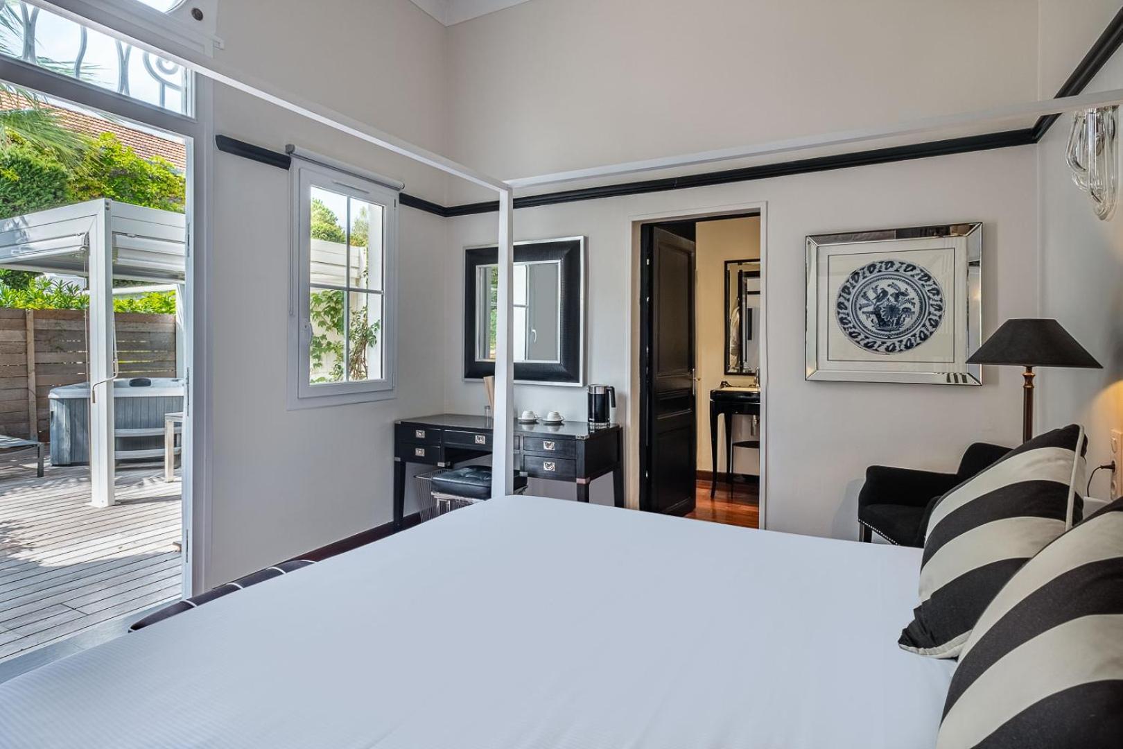 Jacuzzi Terrace Room Park View,1654249745:JPEG