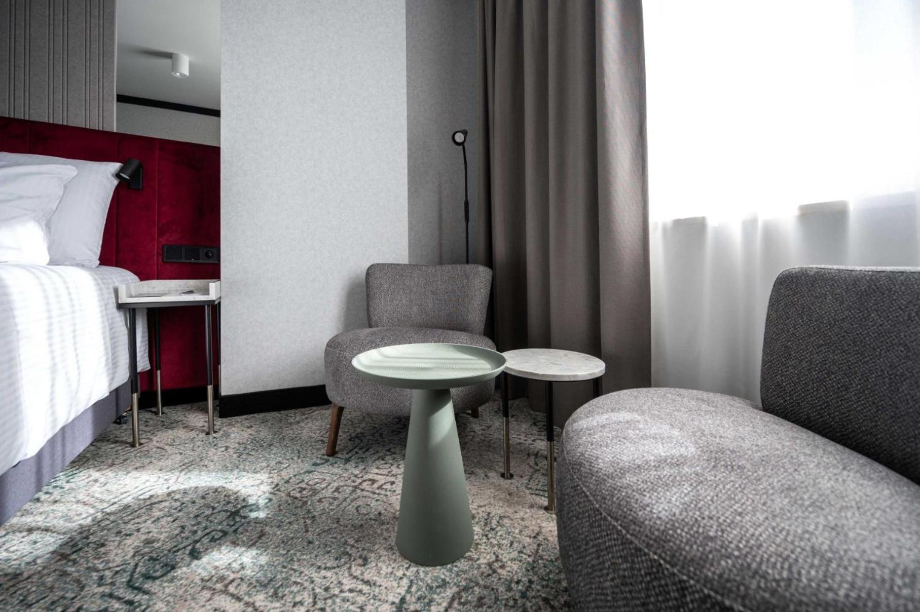 Standard King Room