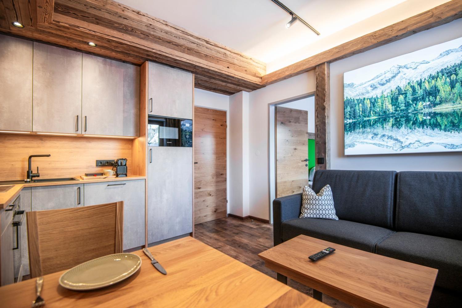 Deluxe Apartment