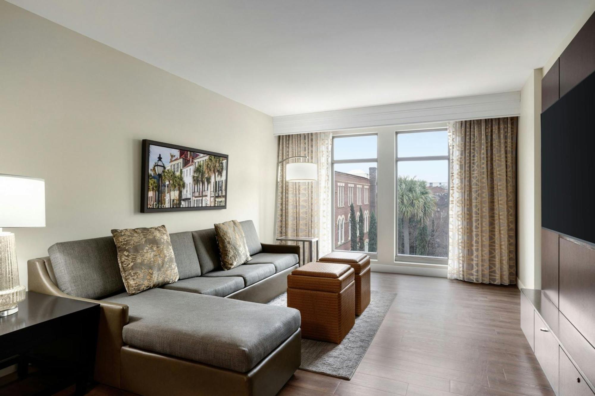 One-Bedroom King Suite Sofa Bed,1654257804:JPEG