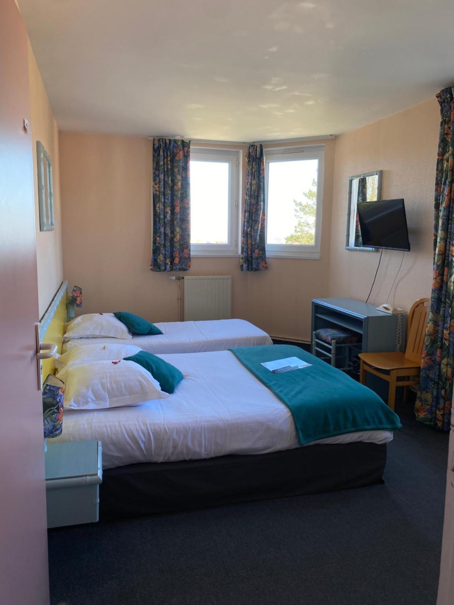 Triple Room,1654263322:JPEG