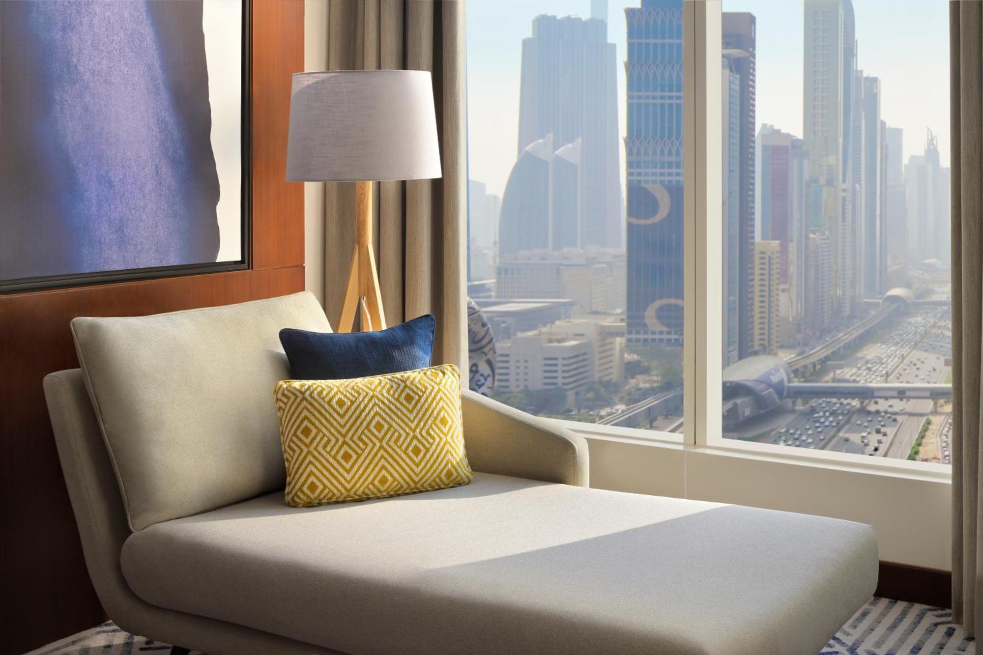 Deluxe King Room City View,1654264457:JPEG