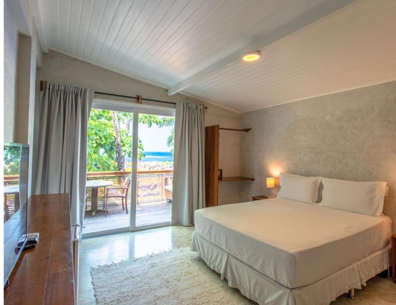 Master Room Balcony Frontal Sea View