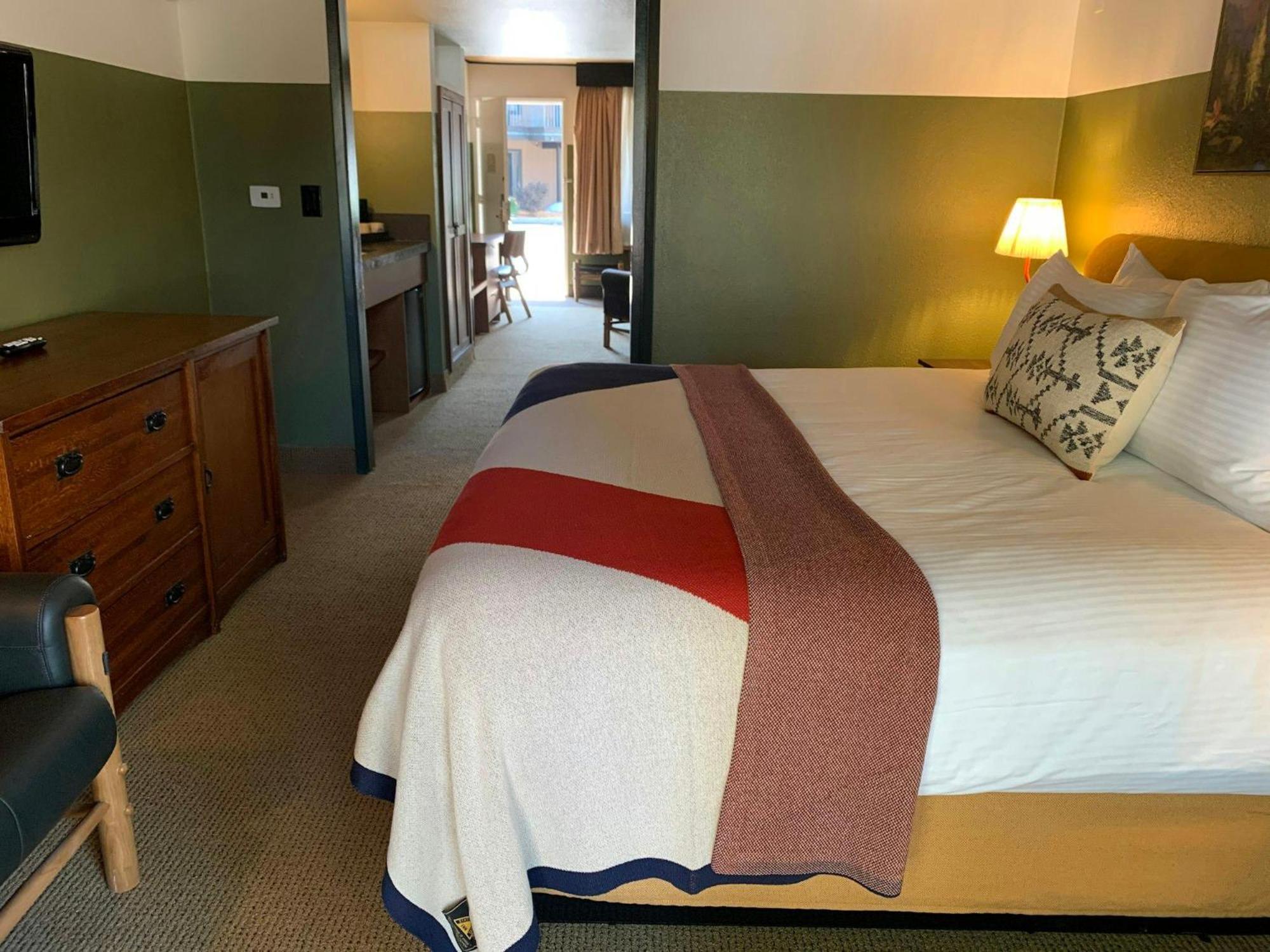 Jasper Suite